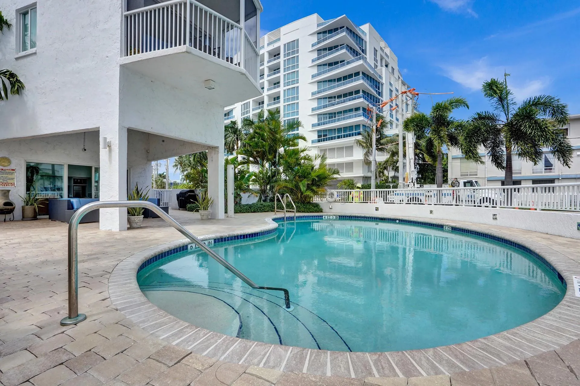 720 Bayshore Dr, #202