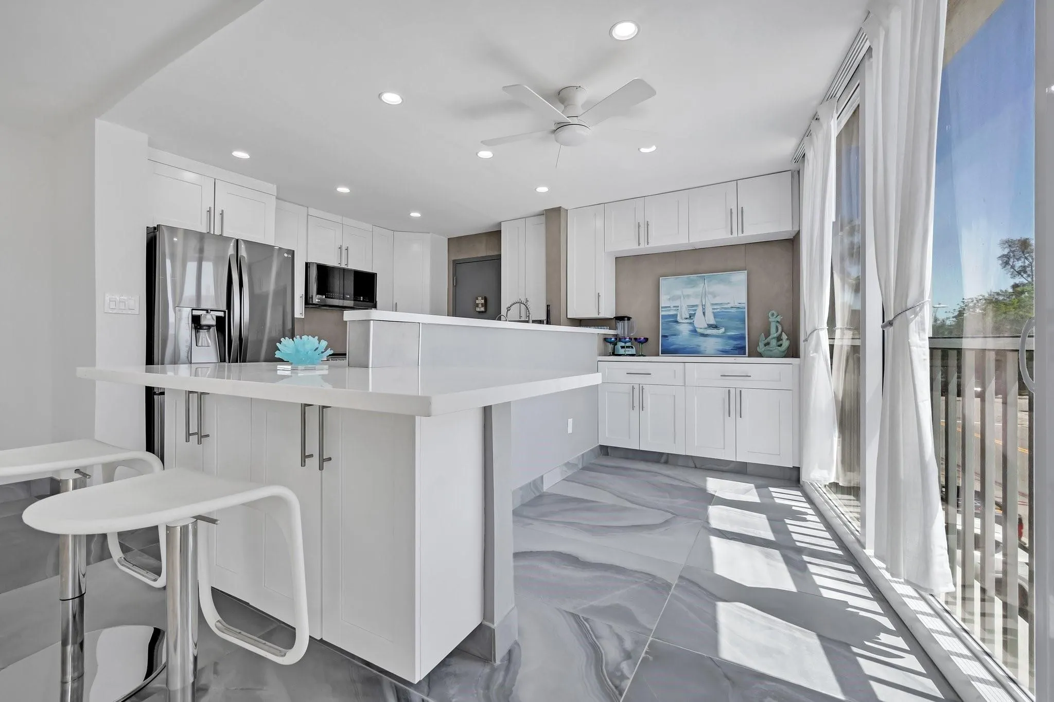 720 Bayshore Dr, #202