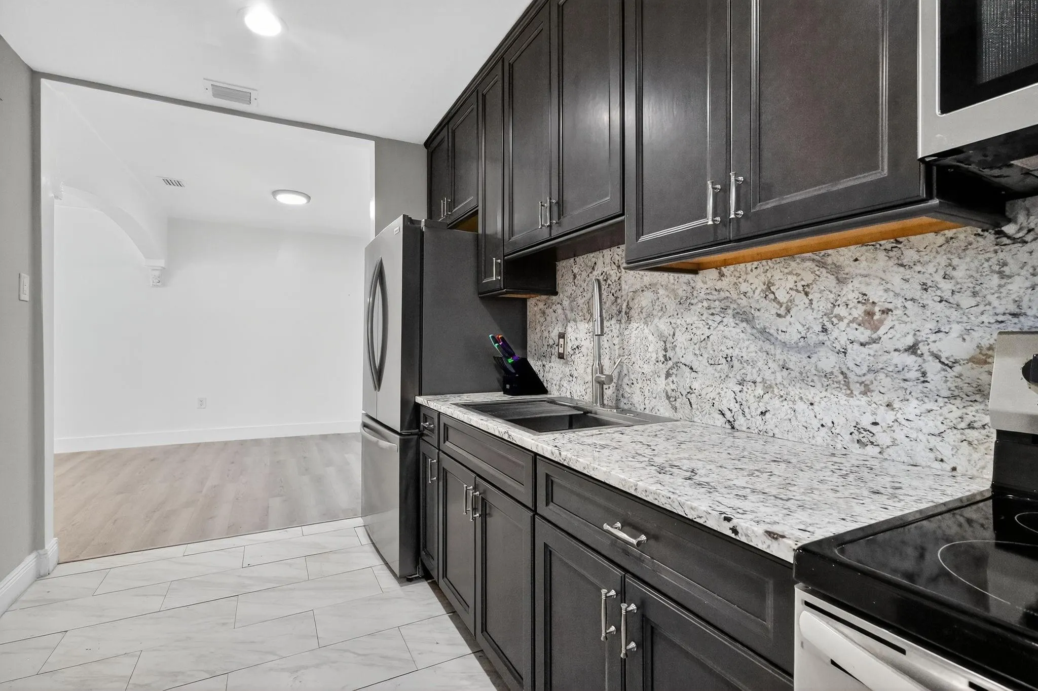 40 NW 68th St