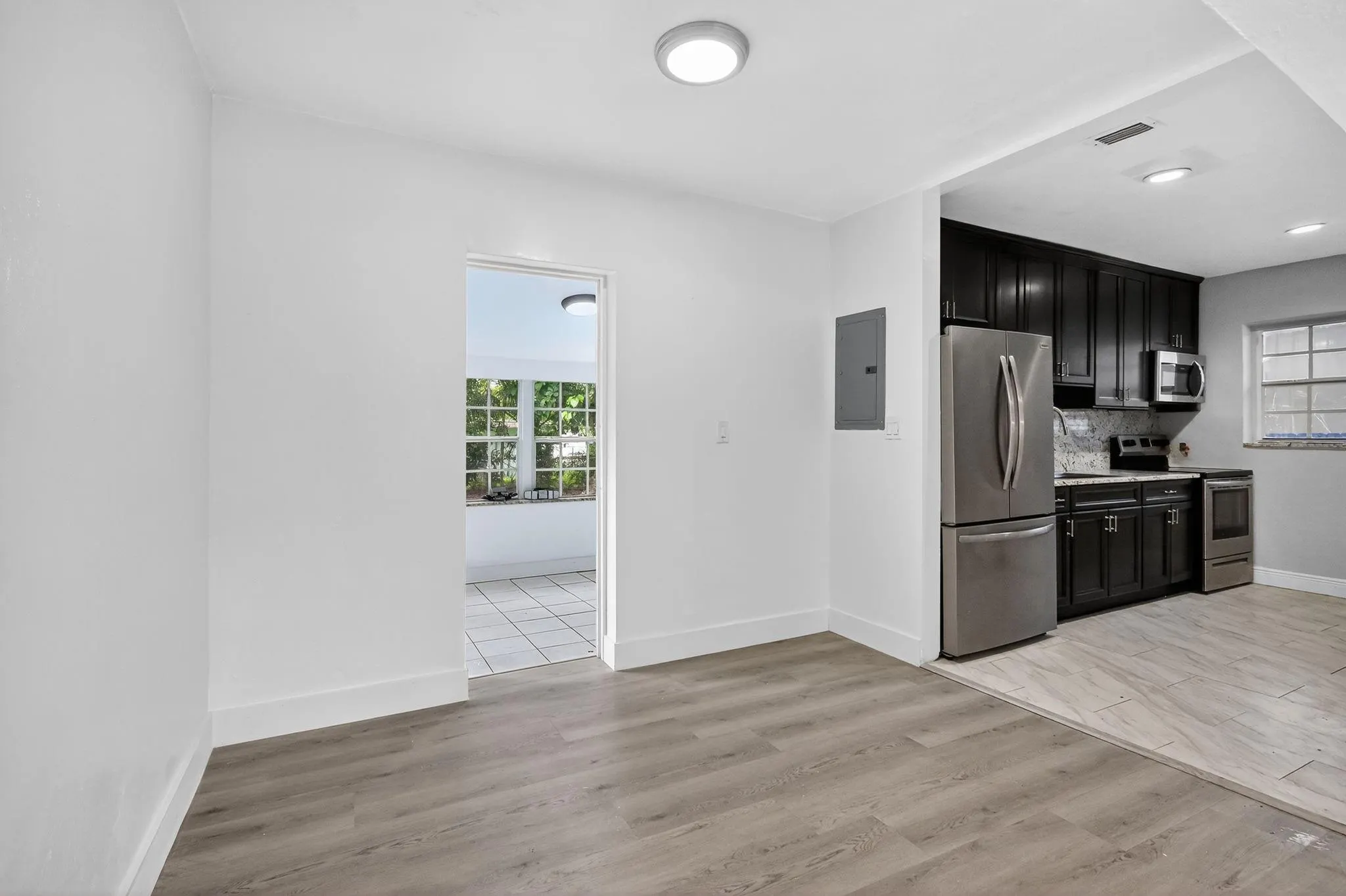 40 NW 68th St