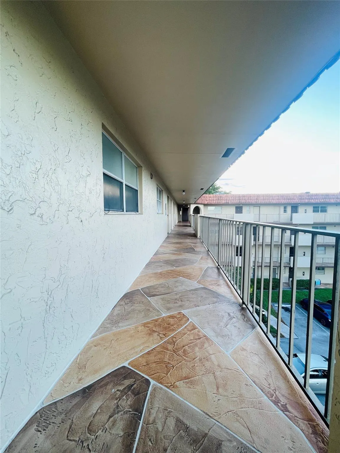6300 S Falls Circle Dr, #412