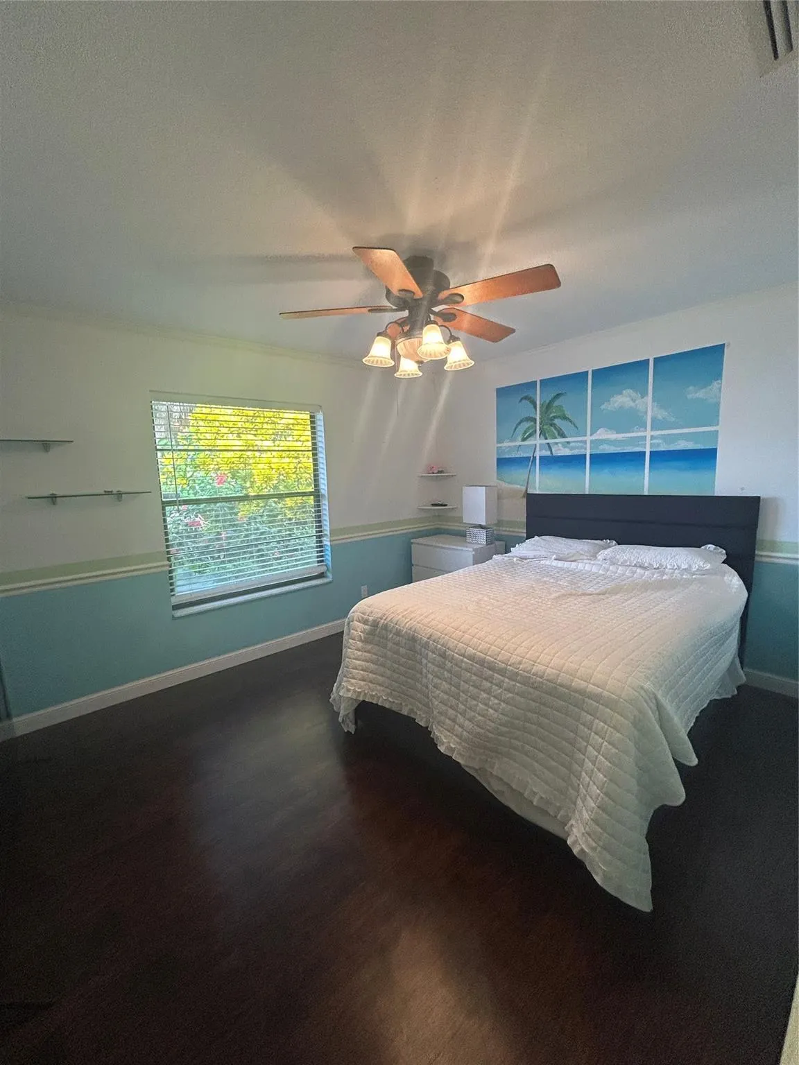 21910 Pine Trce