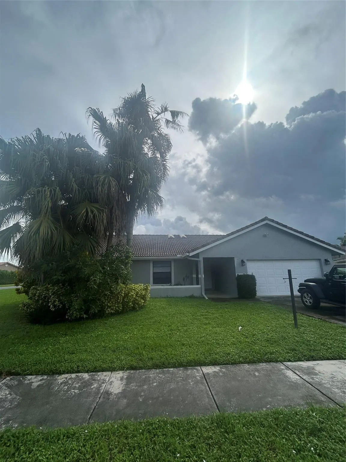 21910 Pine Trce