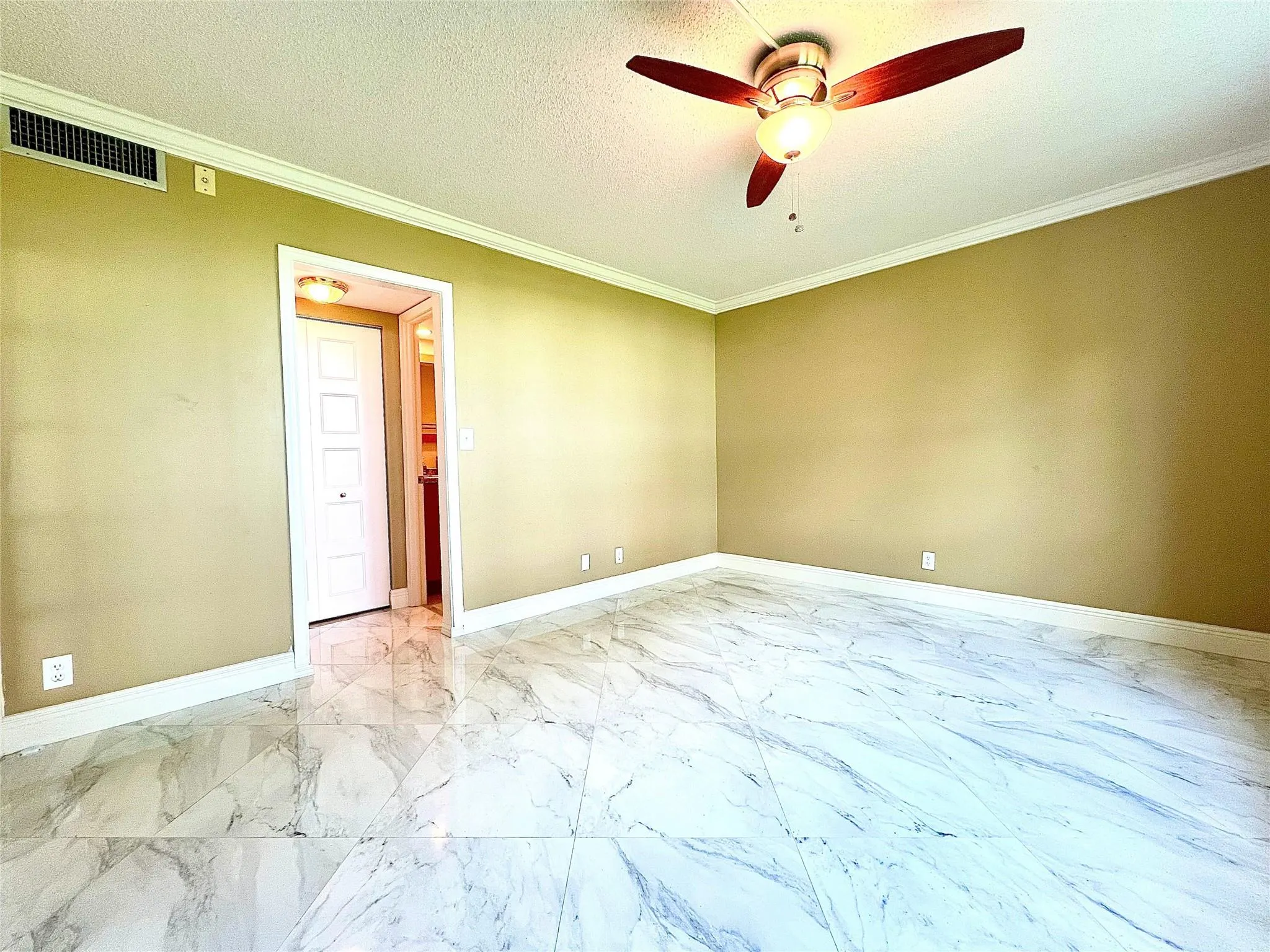 3080 N Course Dr, #108
