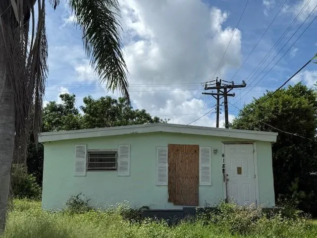 418 S Cocoanut Rd