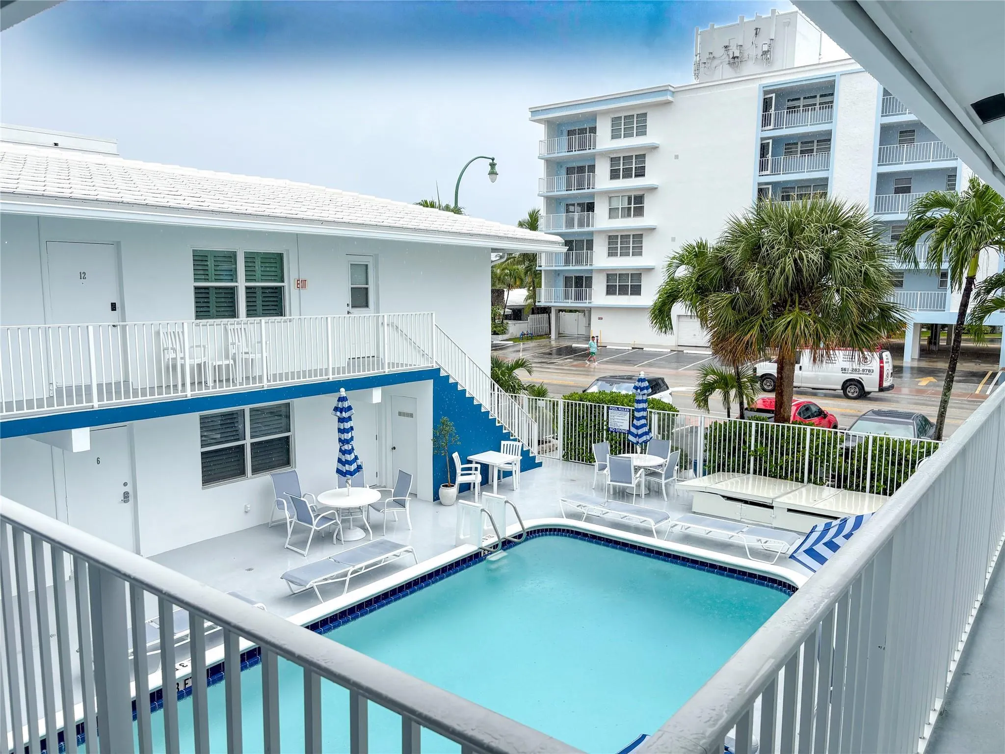 4541 N Ocean Dr, #8