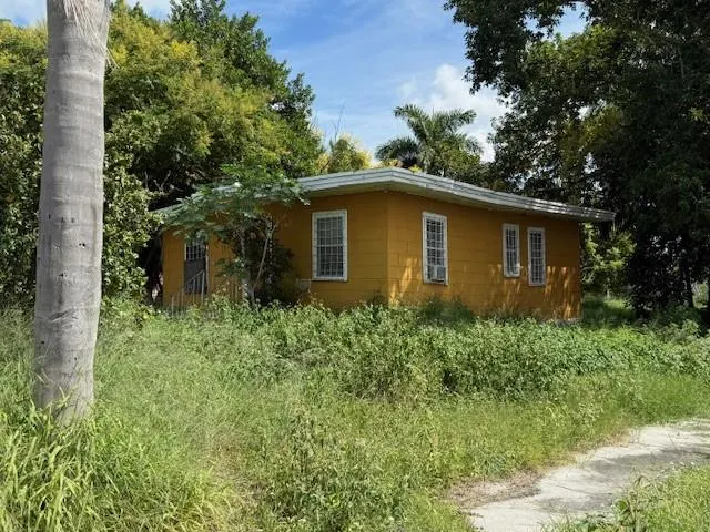 398 Cypress Ave