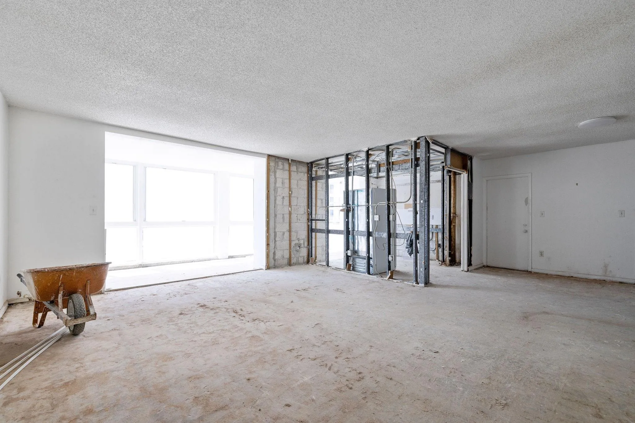 3100 NE 49th St, #306