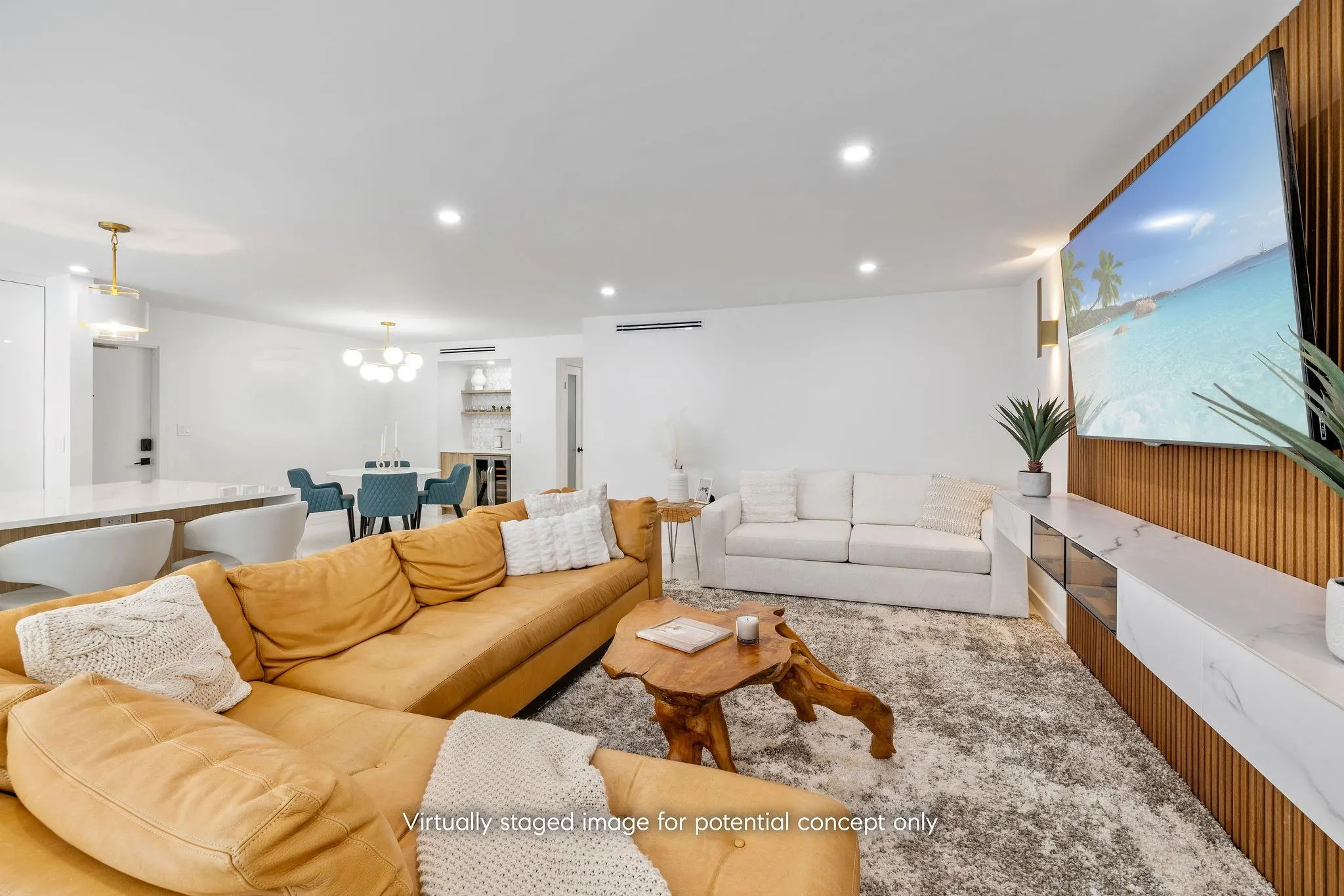 3100 NE 49th St, #306