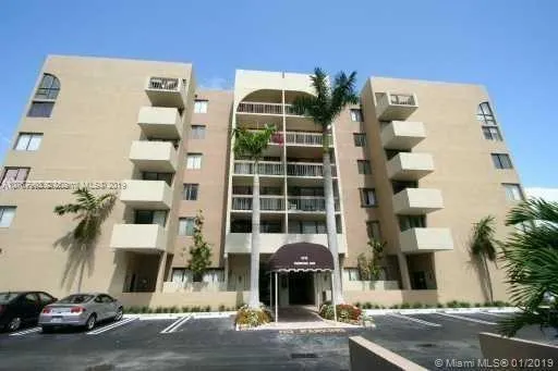 2715 Tigertail Ave, #403