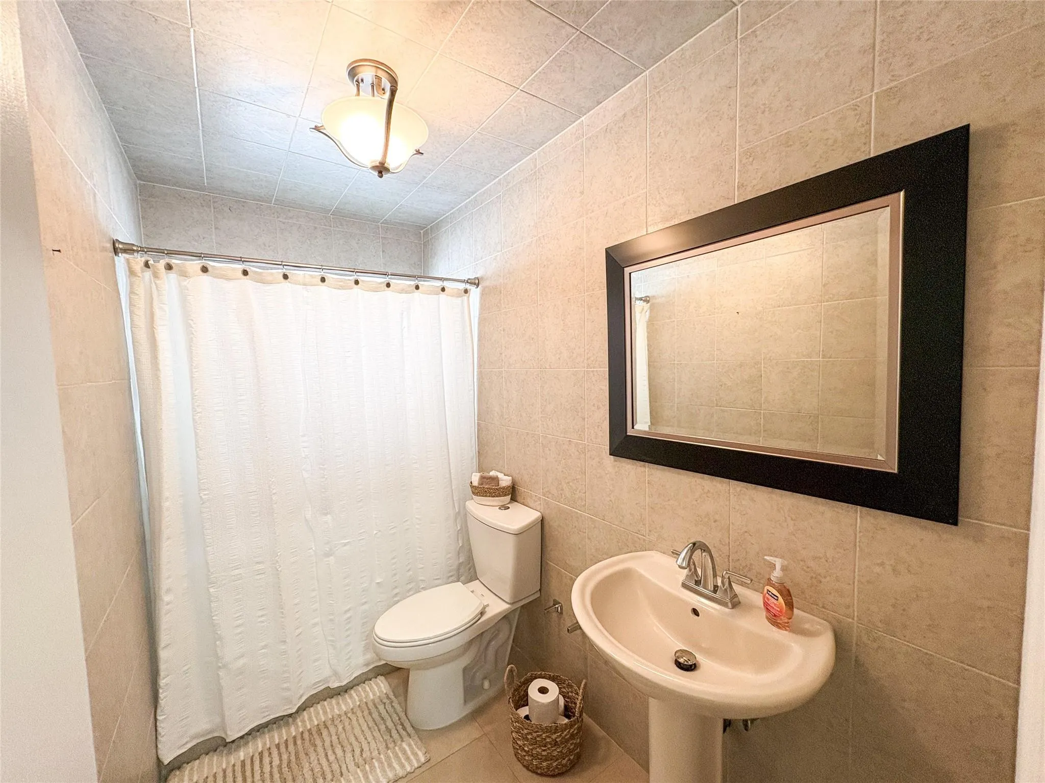 4541 N Ocean Dr, #8