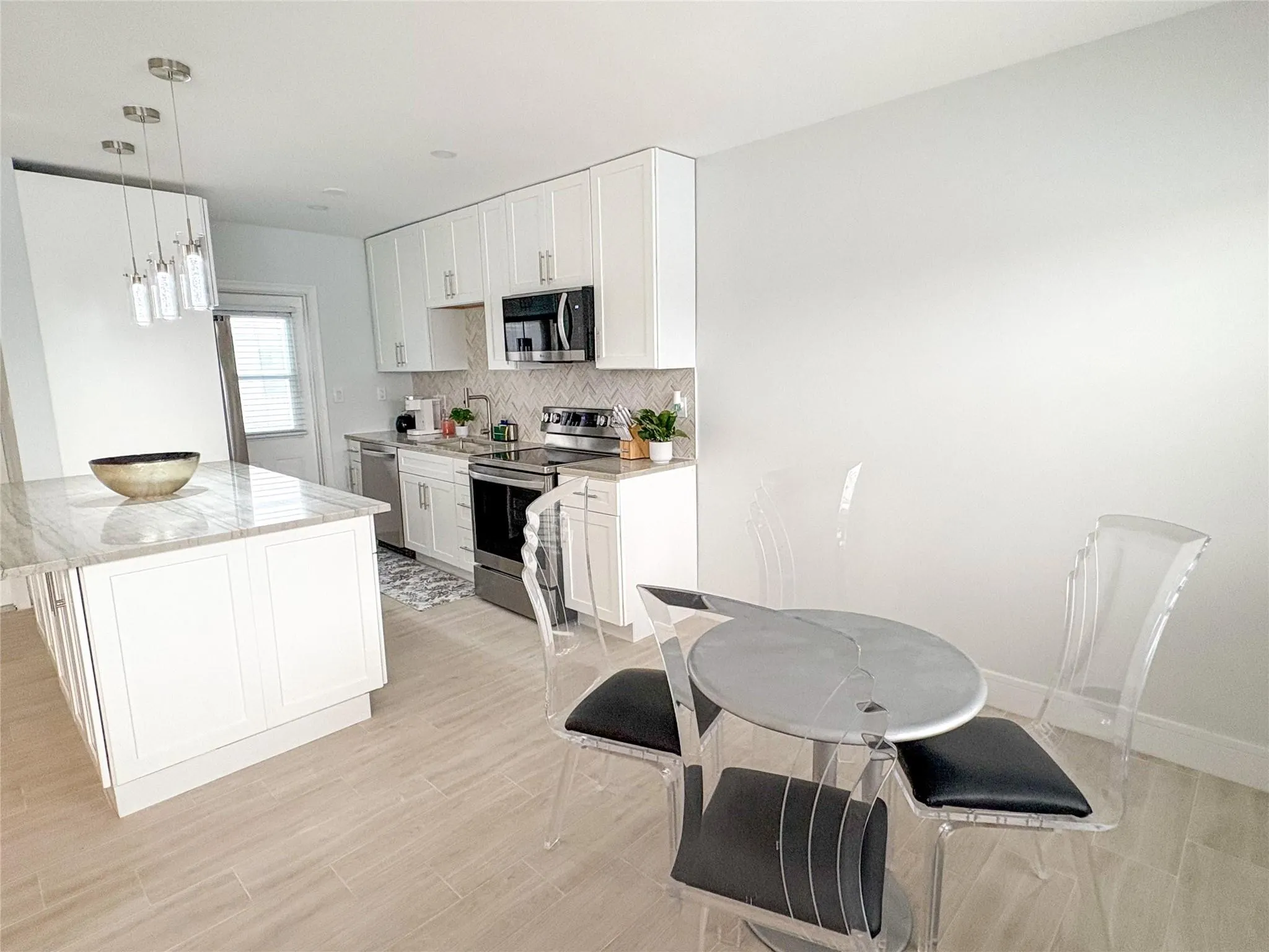4541 N Ocean Dr, #8