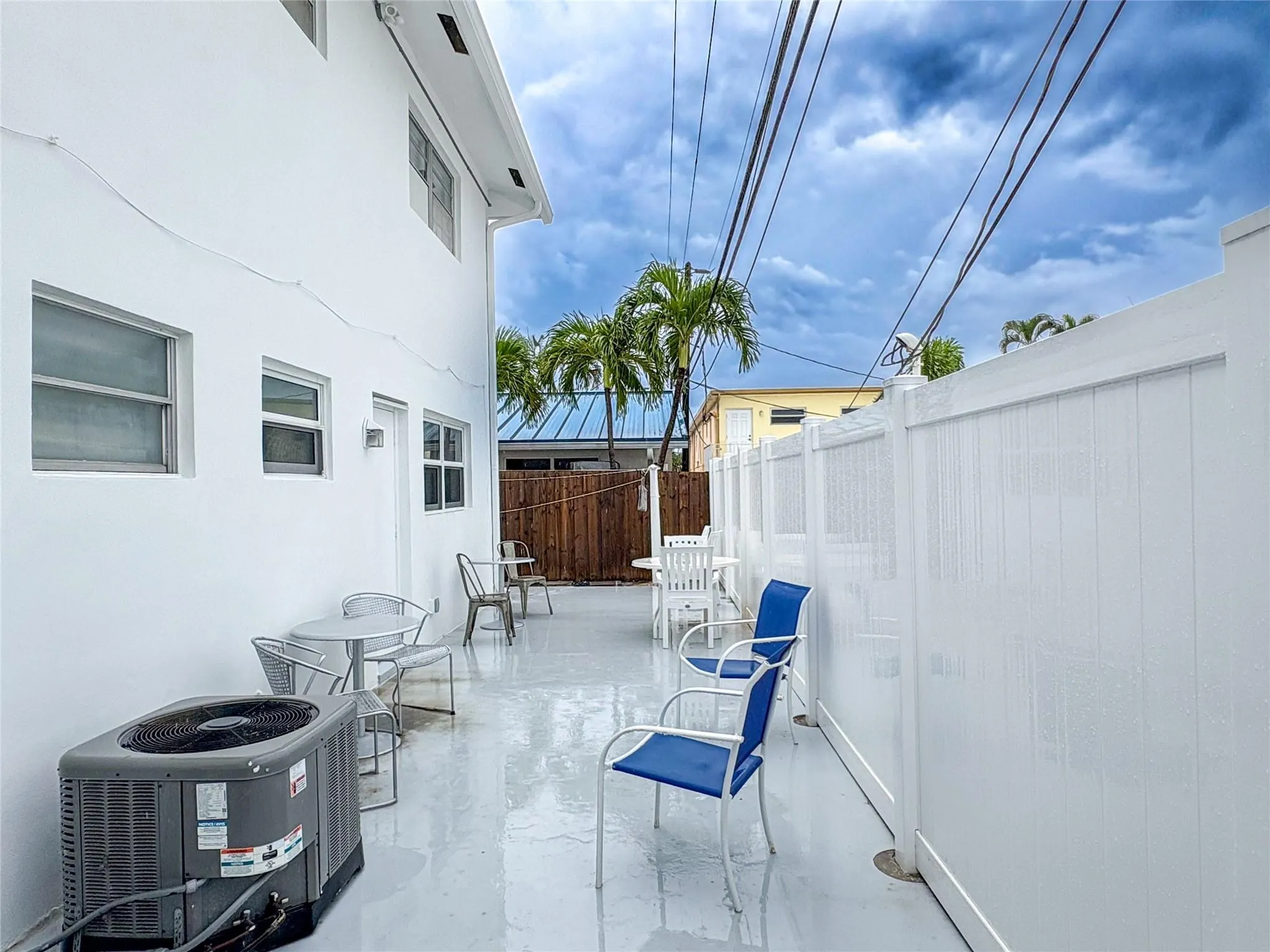 4541 N Ocean Dr, #8