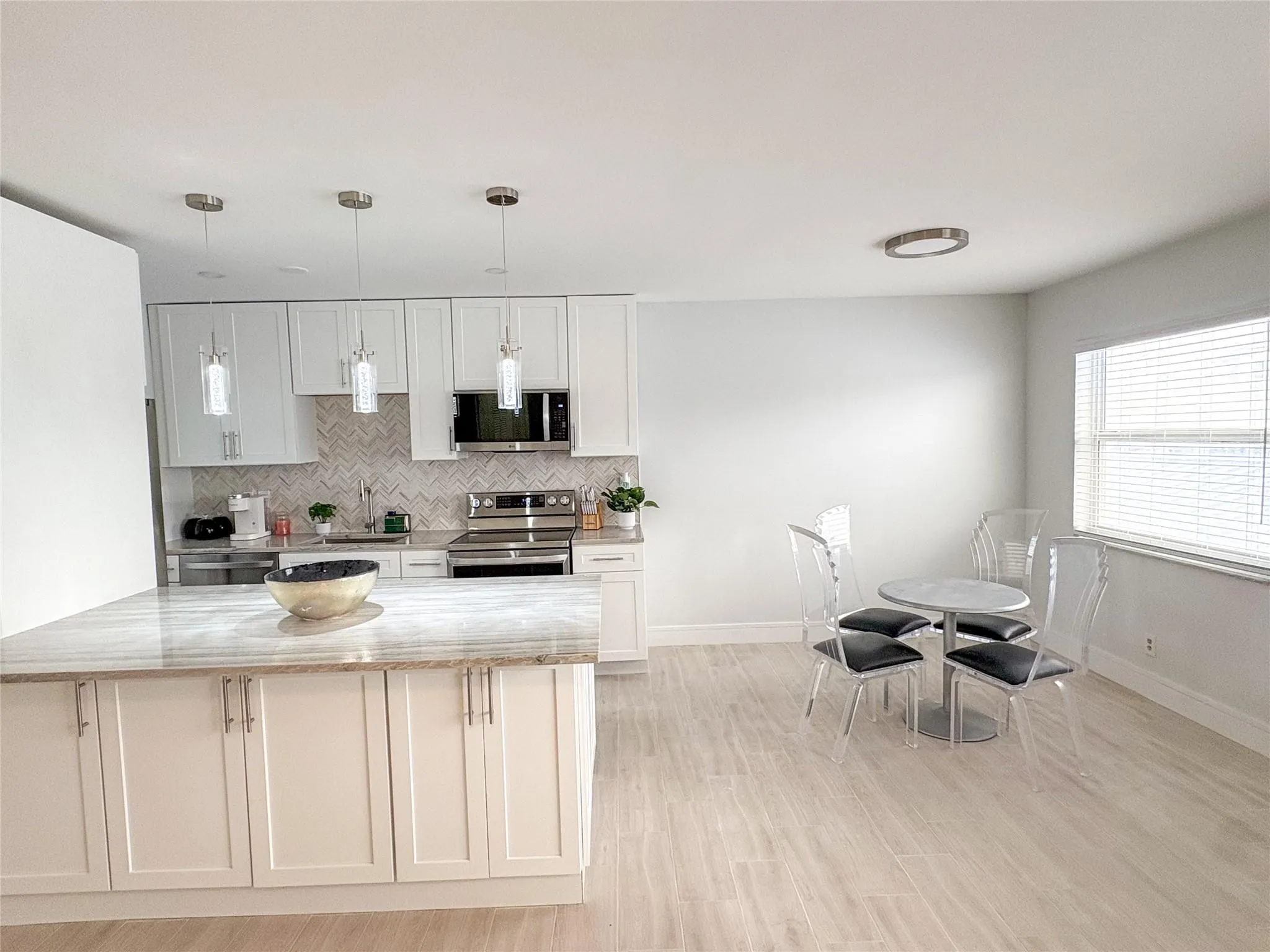 4541 N Ocean Dr, #8