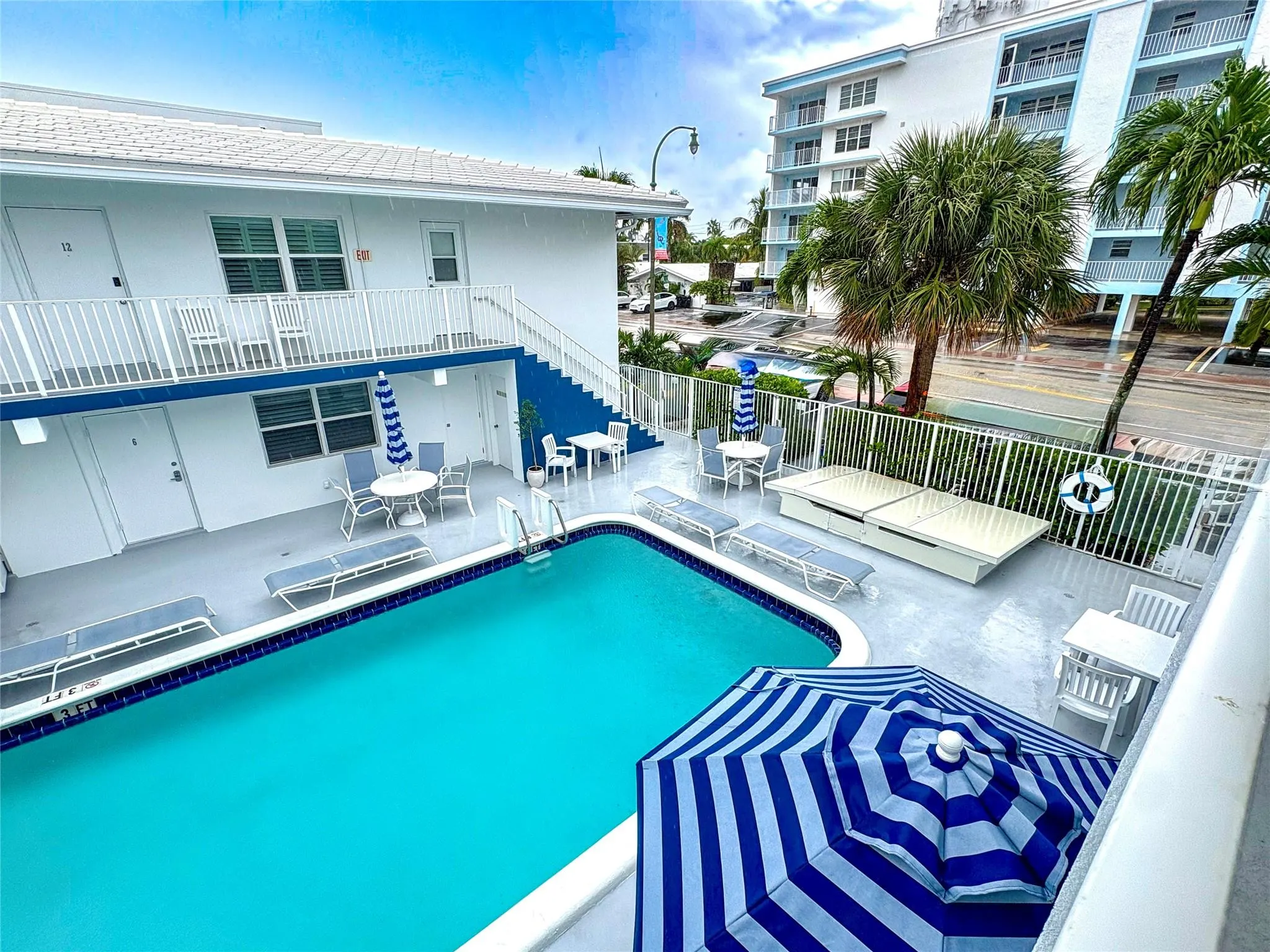 4541 N Ocean Dr, #8