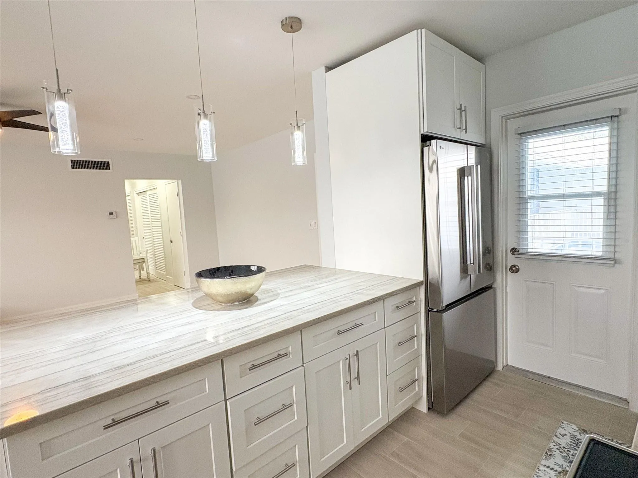 4541 N Ocean Dr, #8