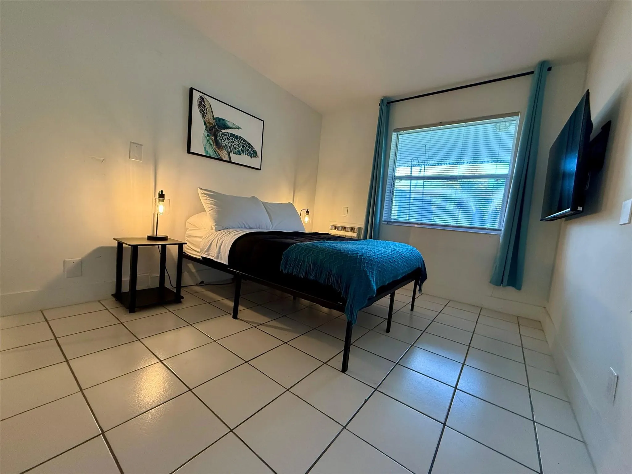 3208 Canal Dr, #2