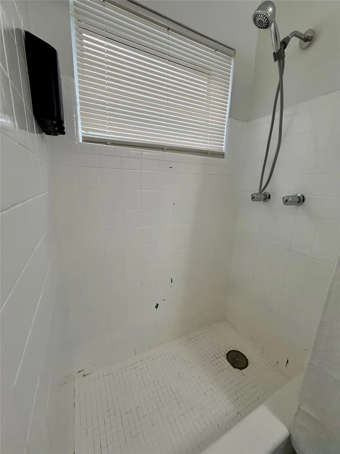 3208 Canal Dr, #2