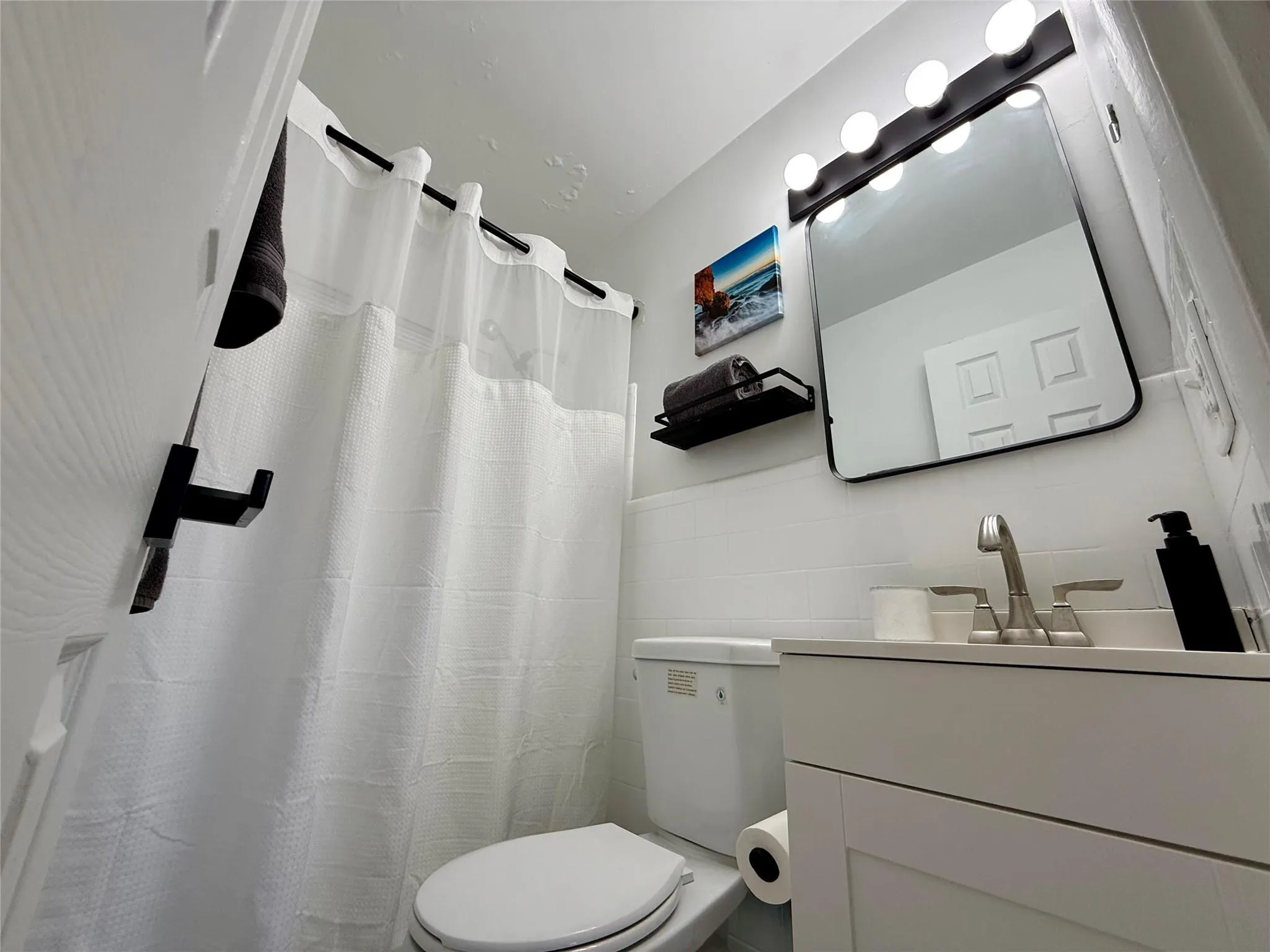 3208 Canal Dr, #2