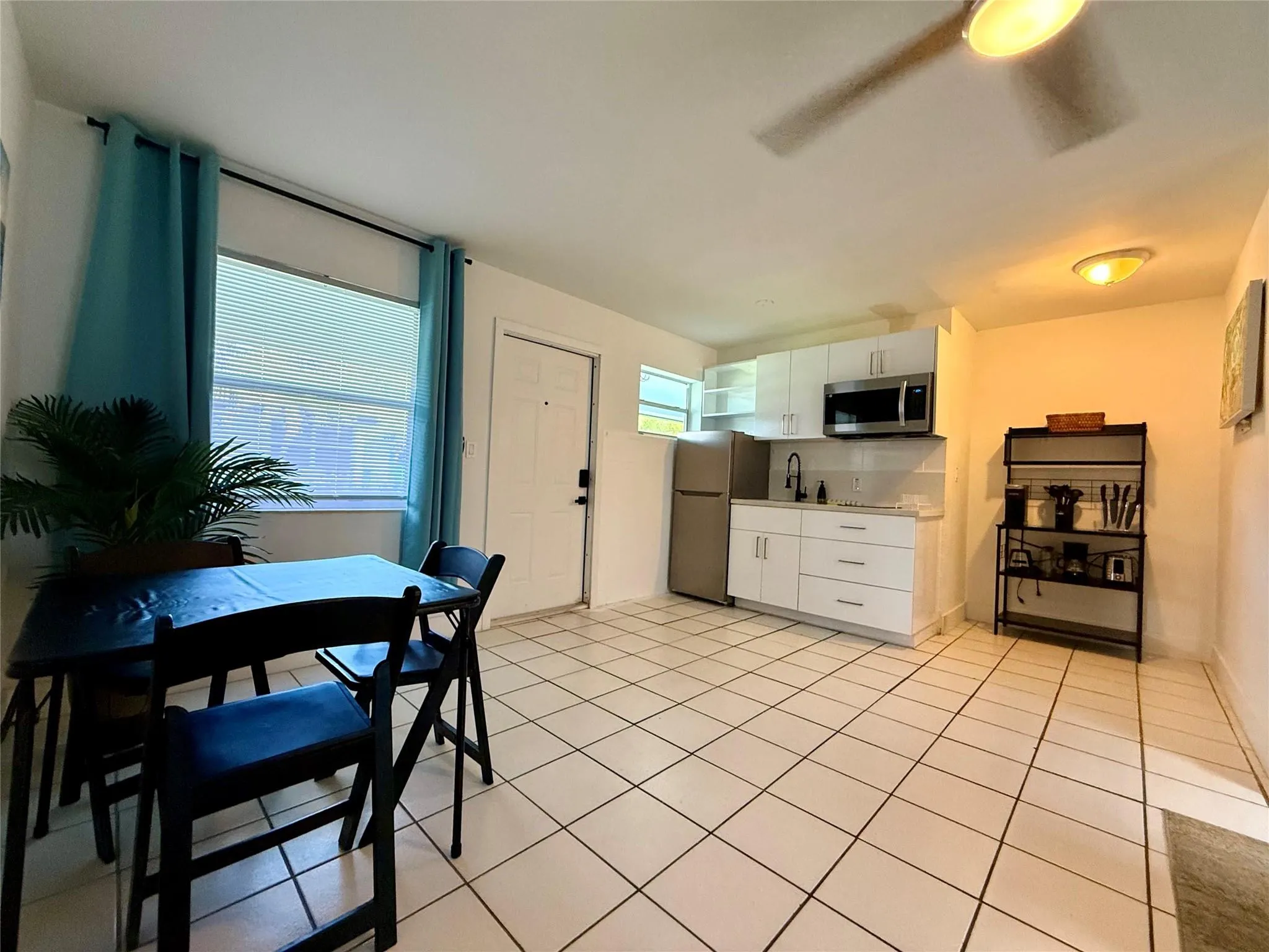 3208 Canal Dr, #2