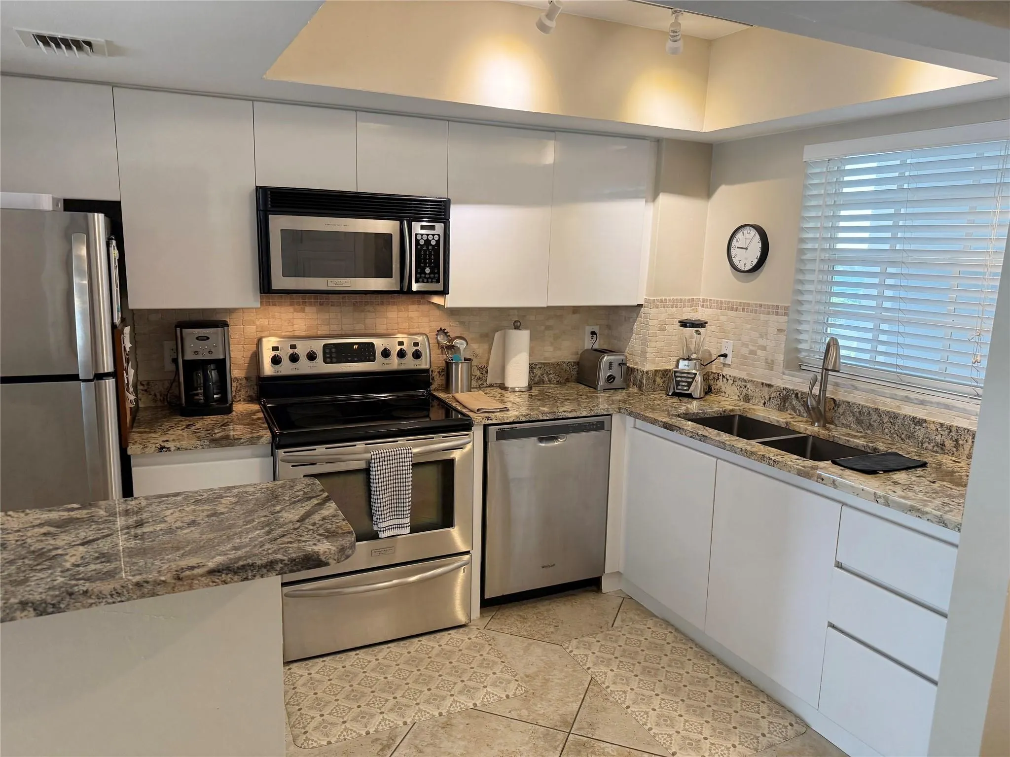 140 NE 28th Ave, #602