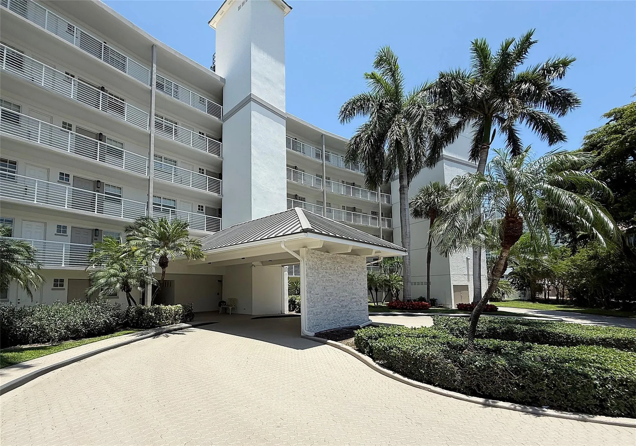 140 NE 28th Ave, #602