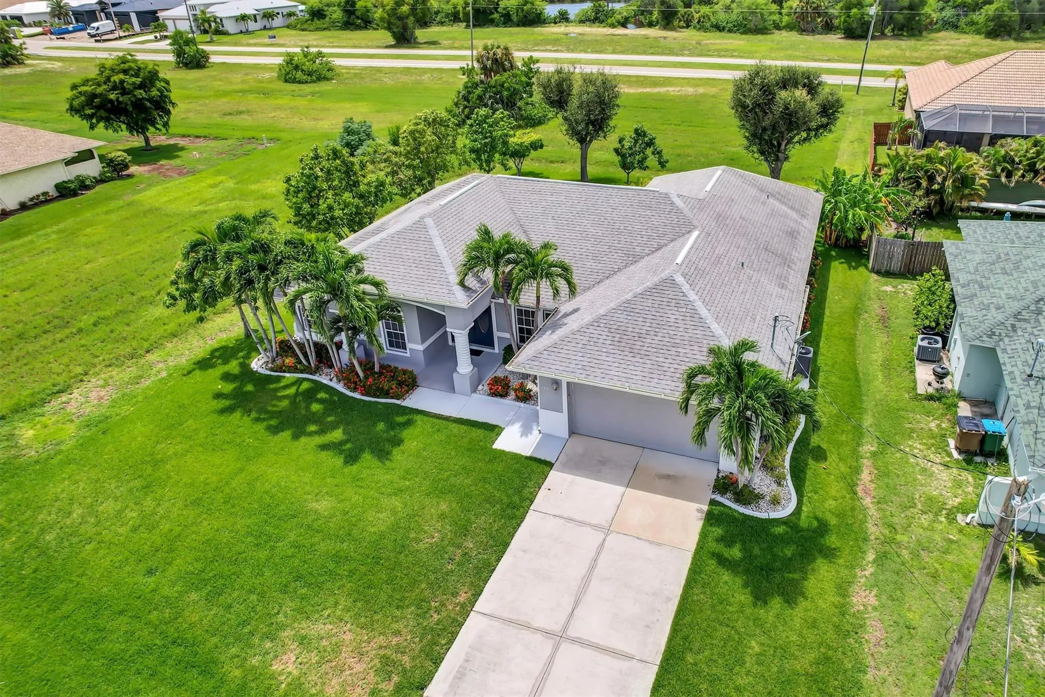 126 SW 39th Pl