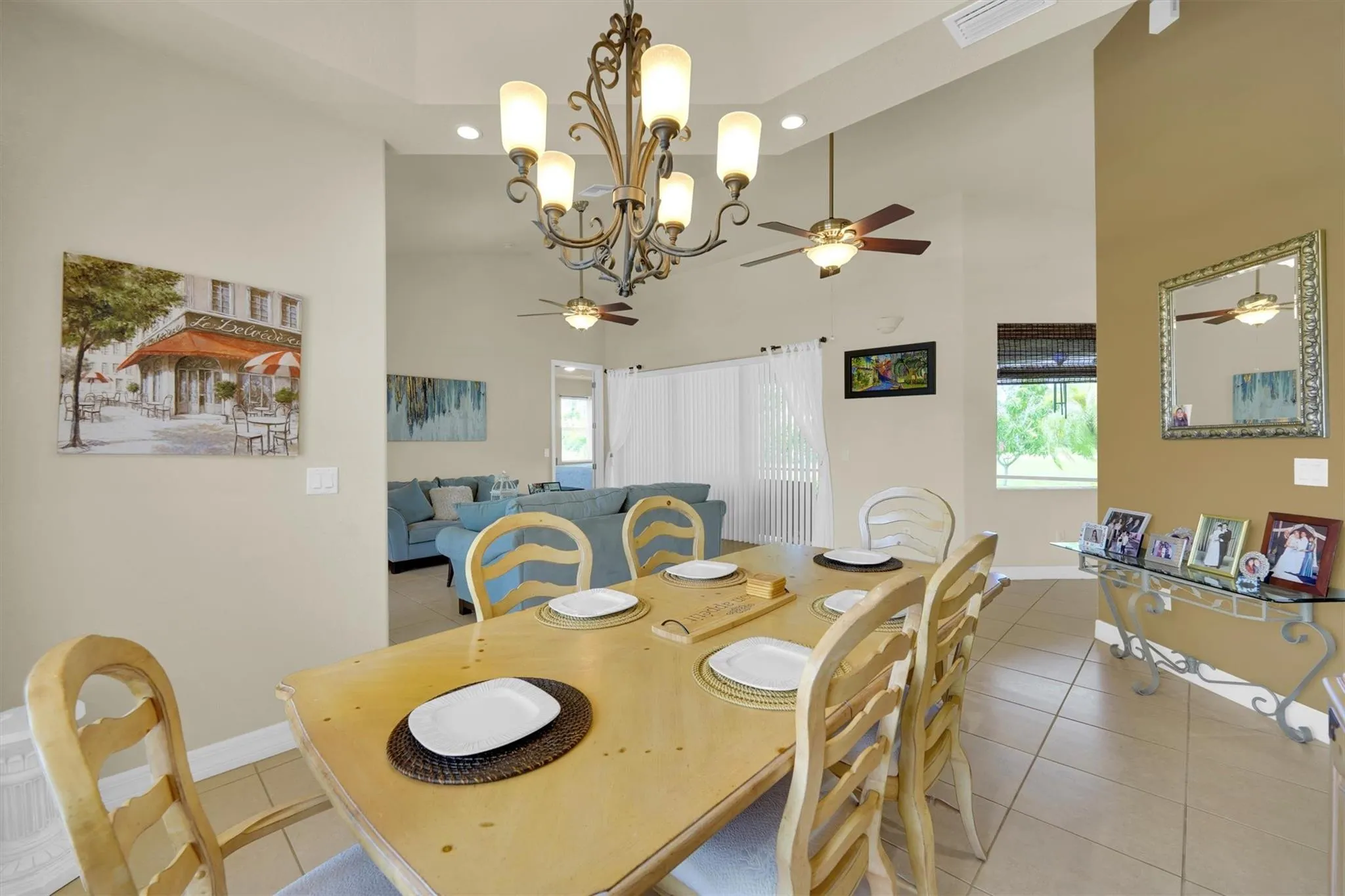 126 SW 39th Pl