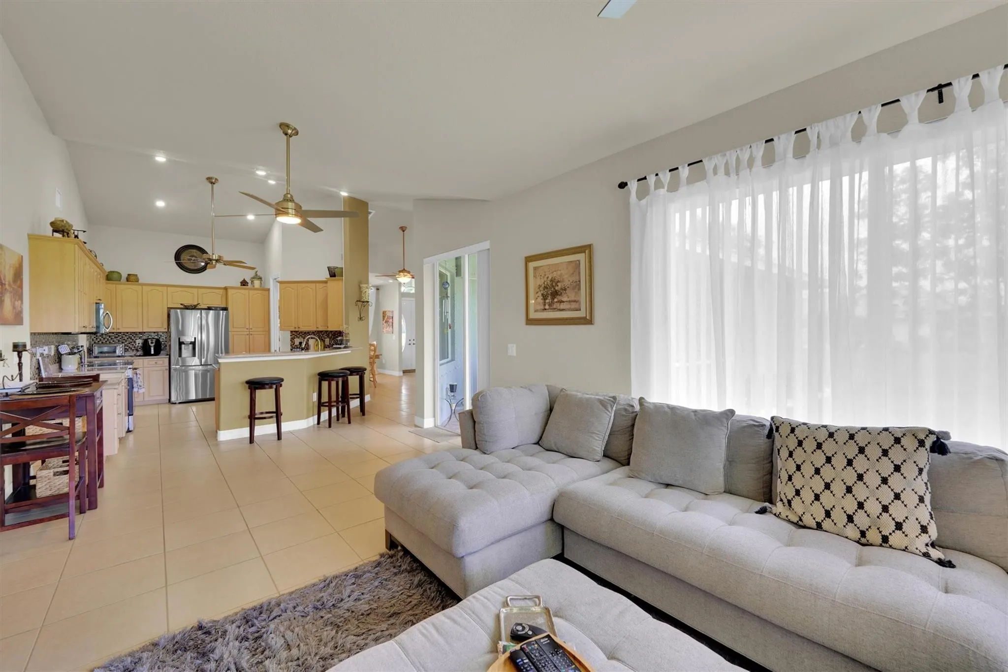 126 SW 39th Pl
