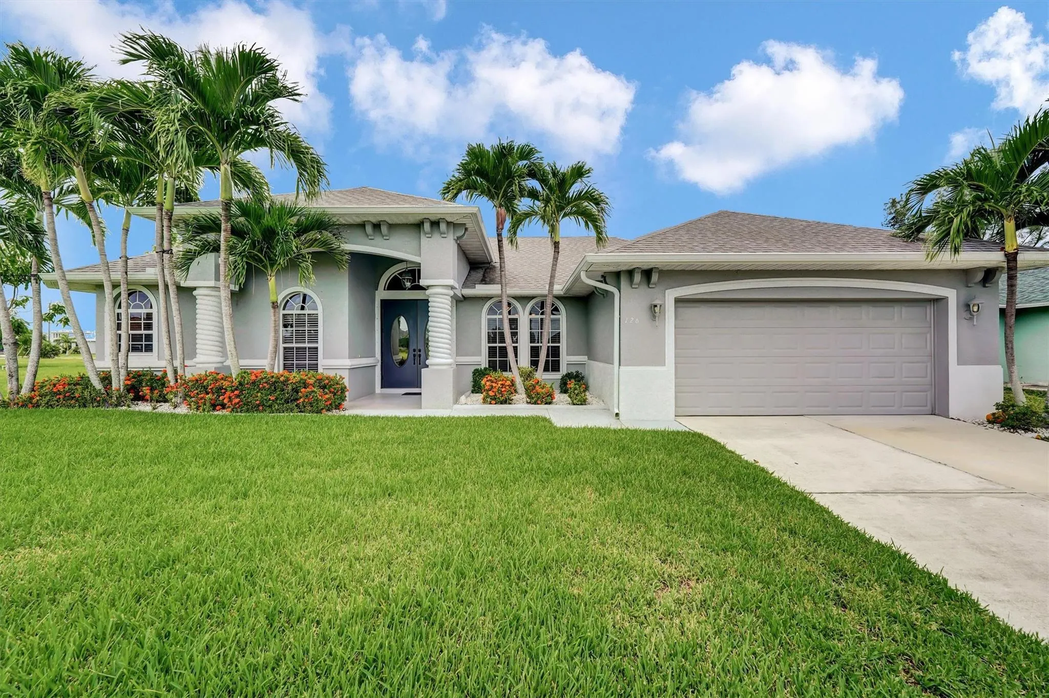 126 SW 39th Pl