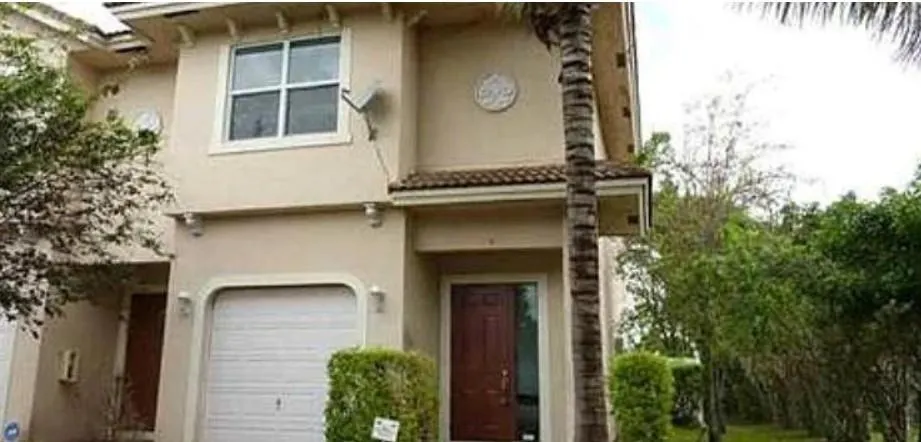 8305 W Sample Rd, #4