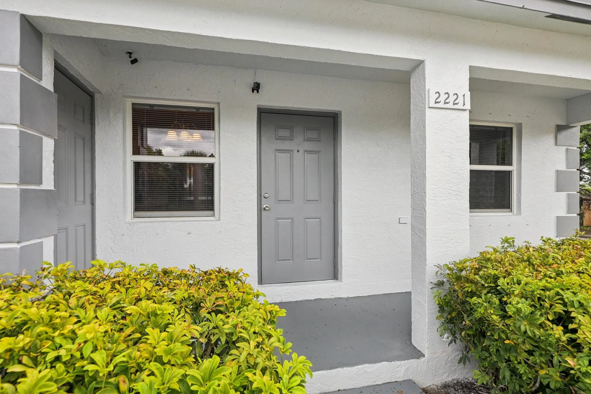 2221 NW 24th Ct