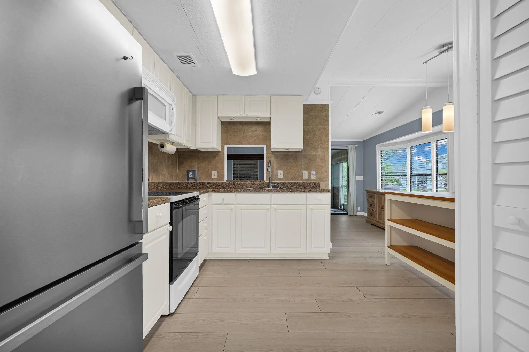 713 Sunny South Avenue