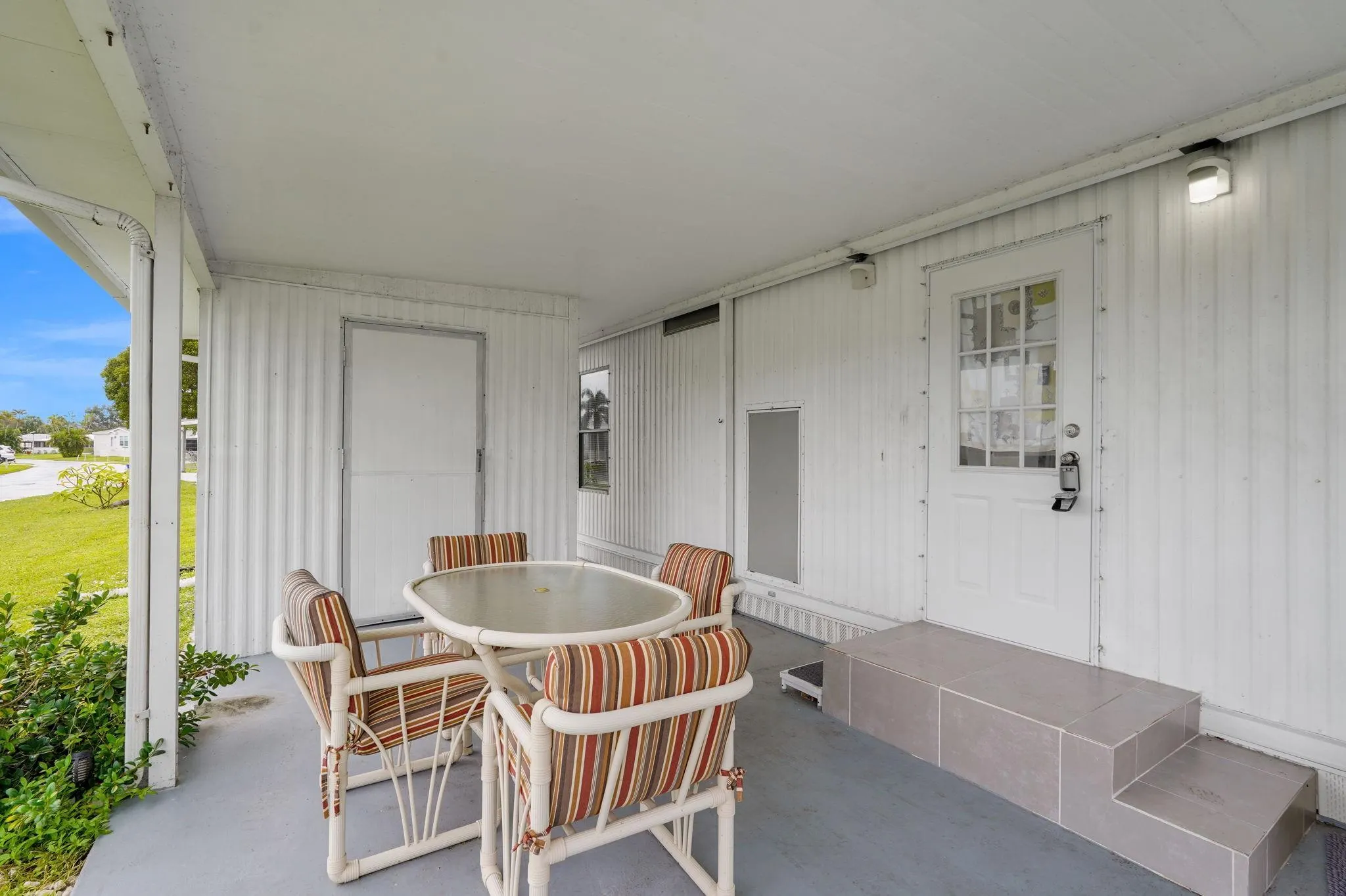 713 Sunny South Avenue