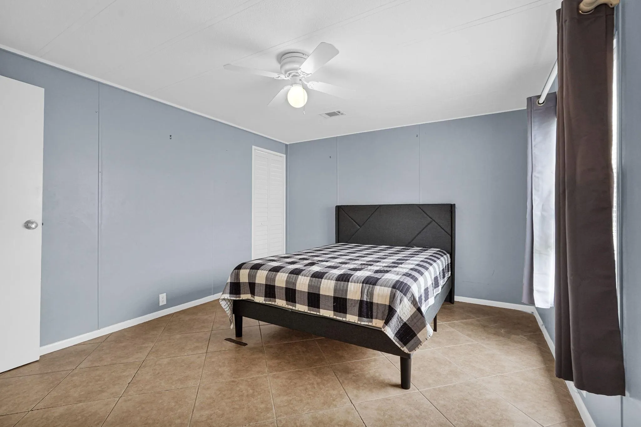 713 Sunny South Avenue