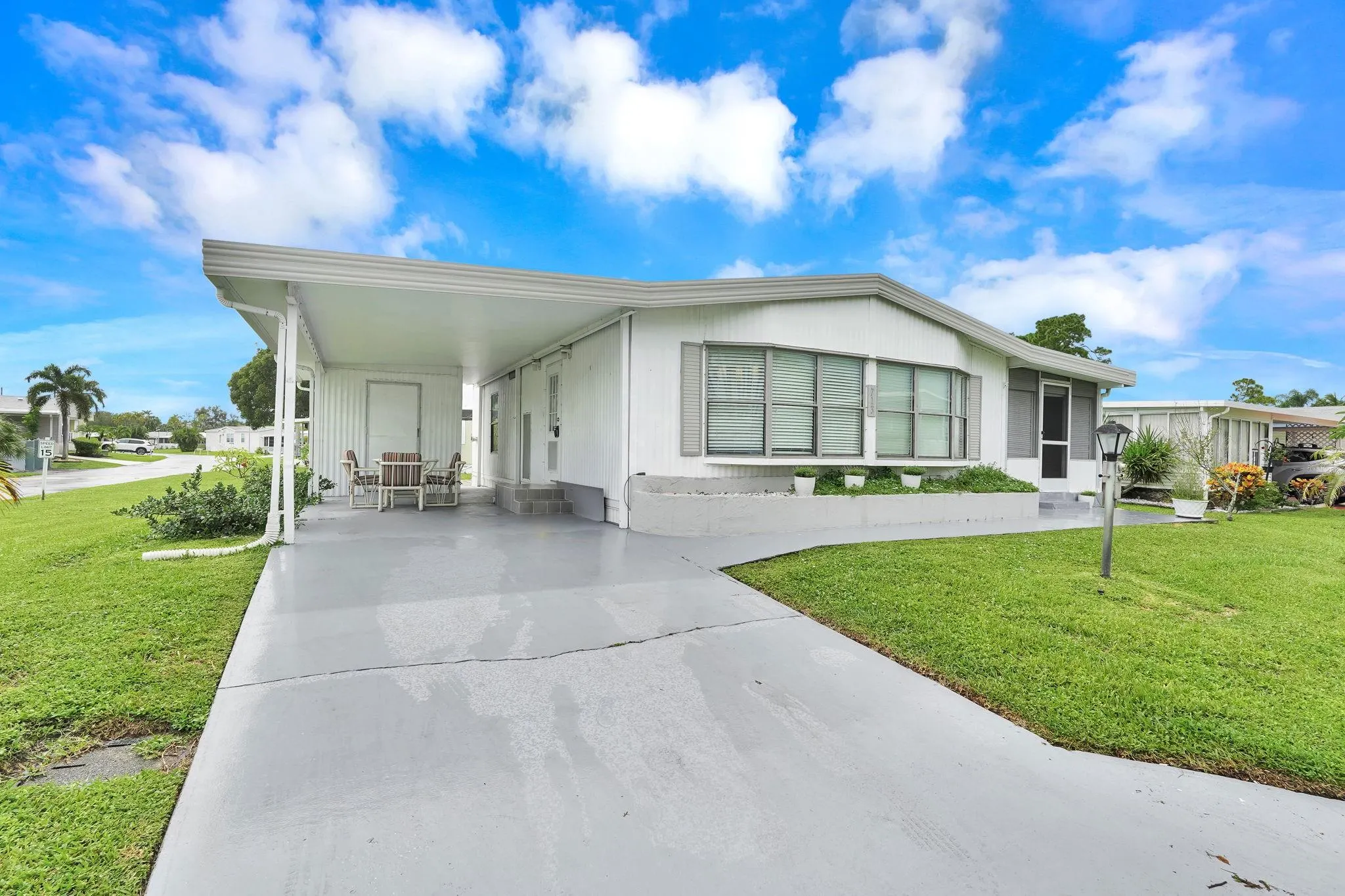 713 Sunny South Avenue