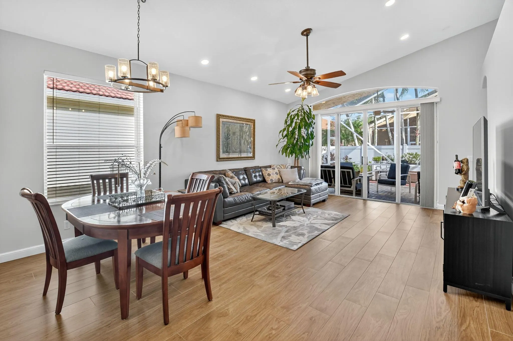 7045 Del Corso Lane