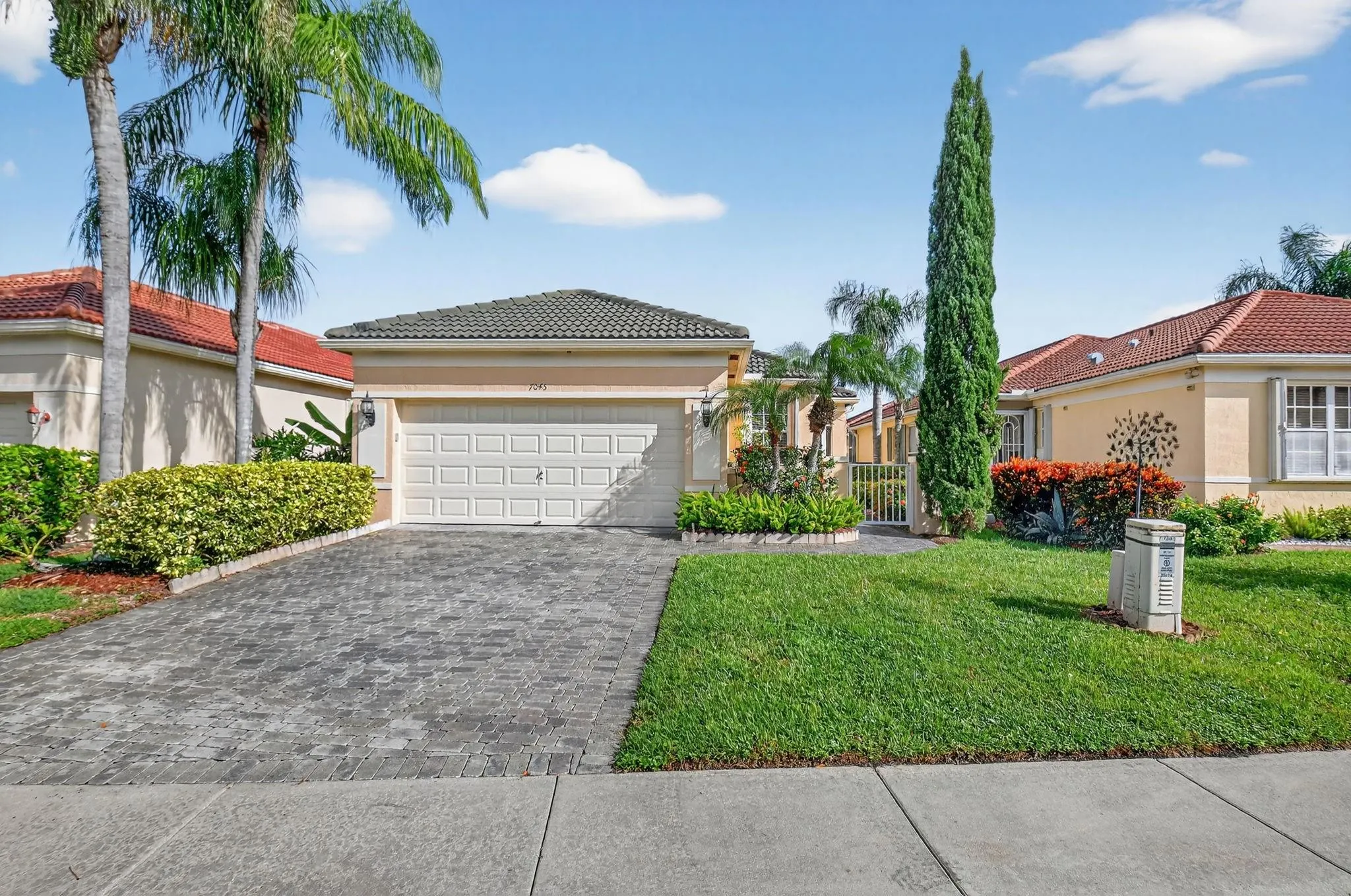 7045 Del Corso Lane