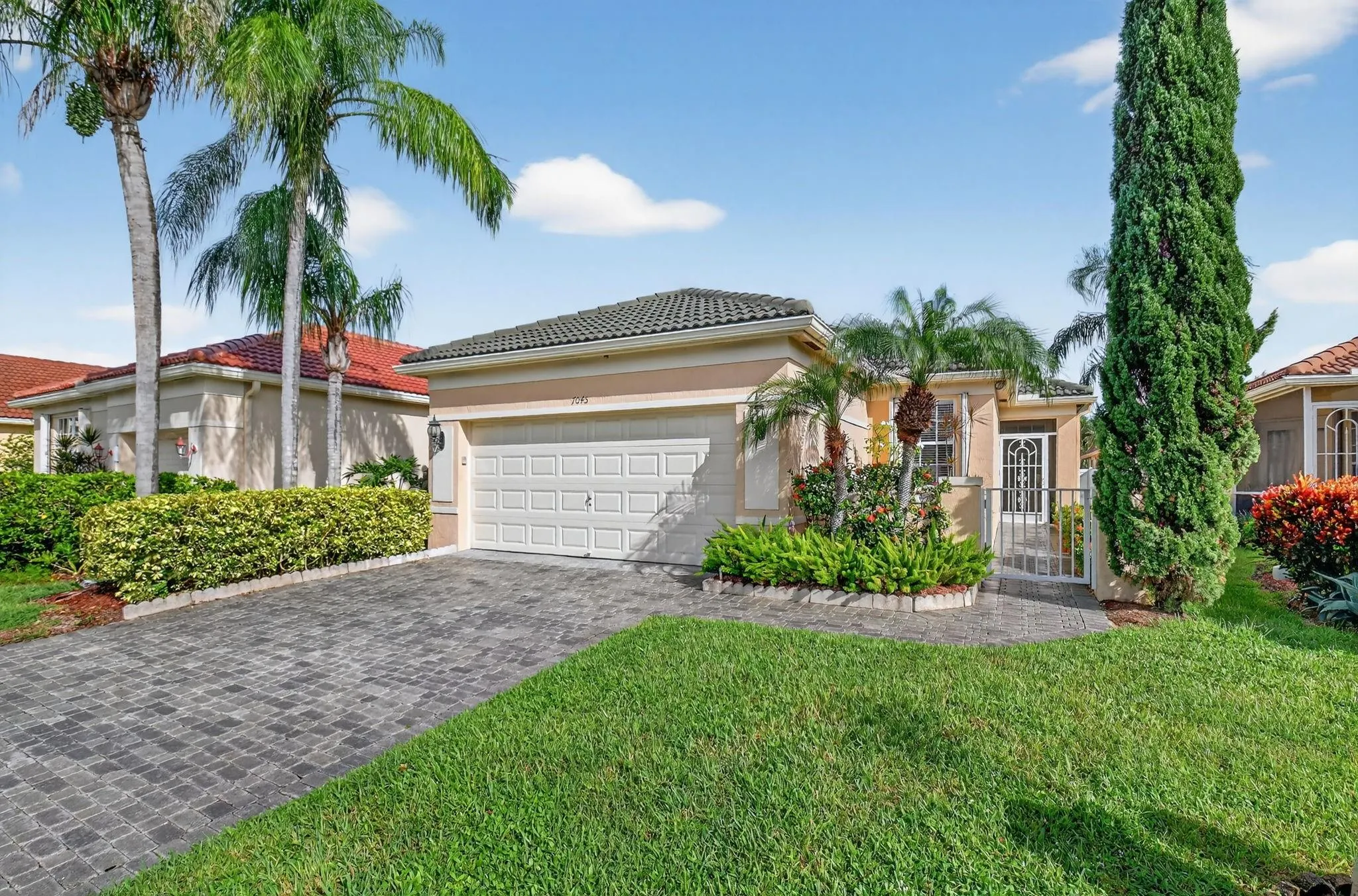 7045 Del Corso Lane
