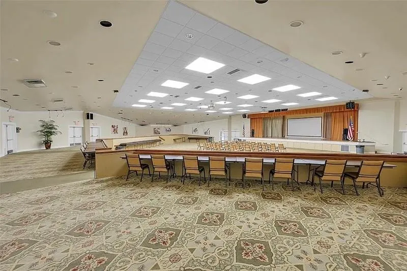 9101 Sunrise Lakes Blvd, #117