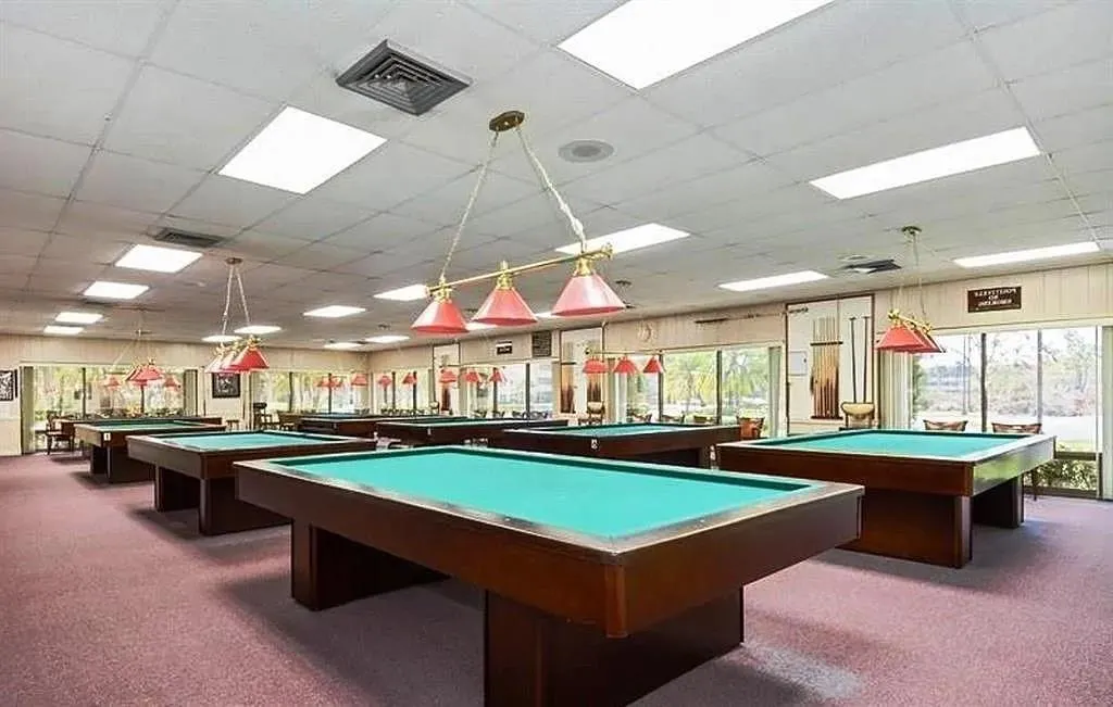 9101 Sunrise Lakes Blvd, #117
