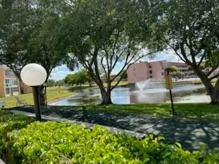 9101 Sunrise Lakes Blvd, #117