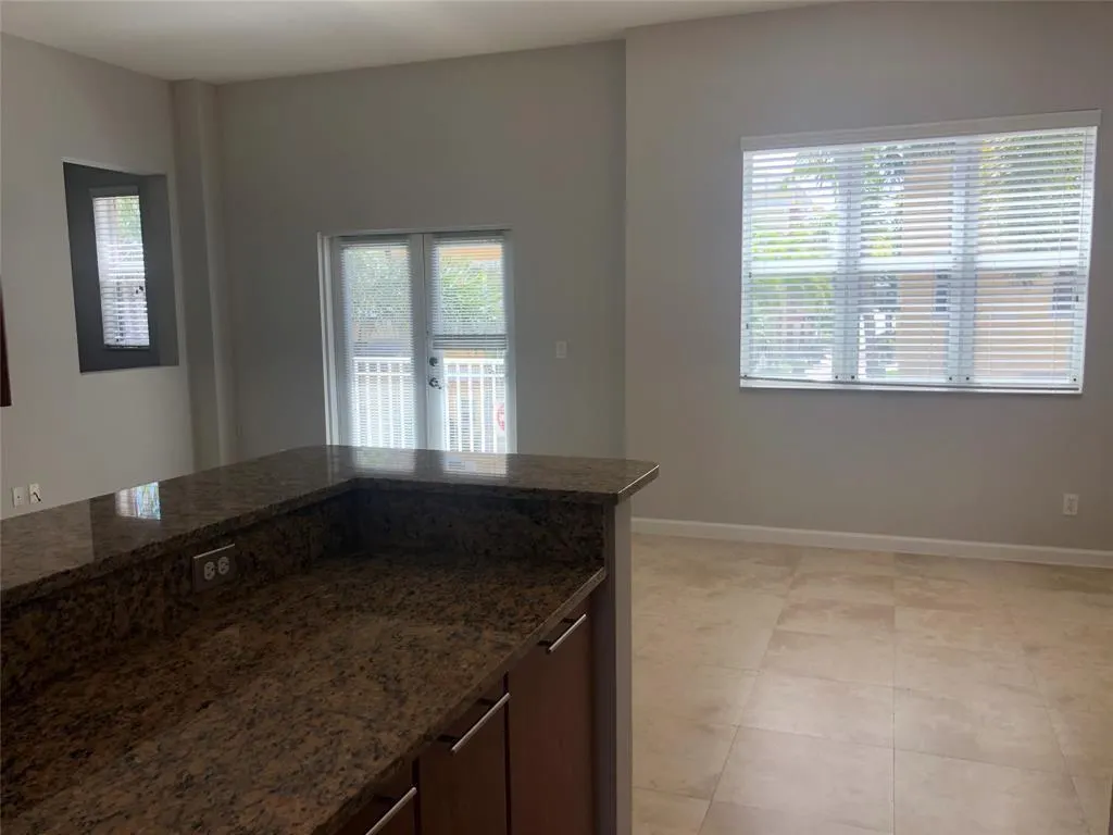 2335 Vintage Dr, #2335