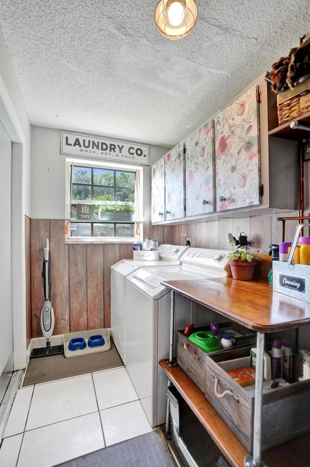 601 NW 76th Ter