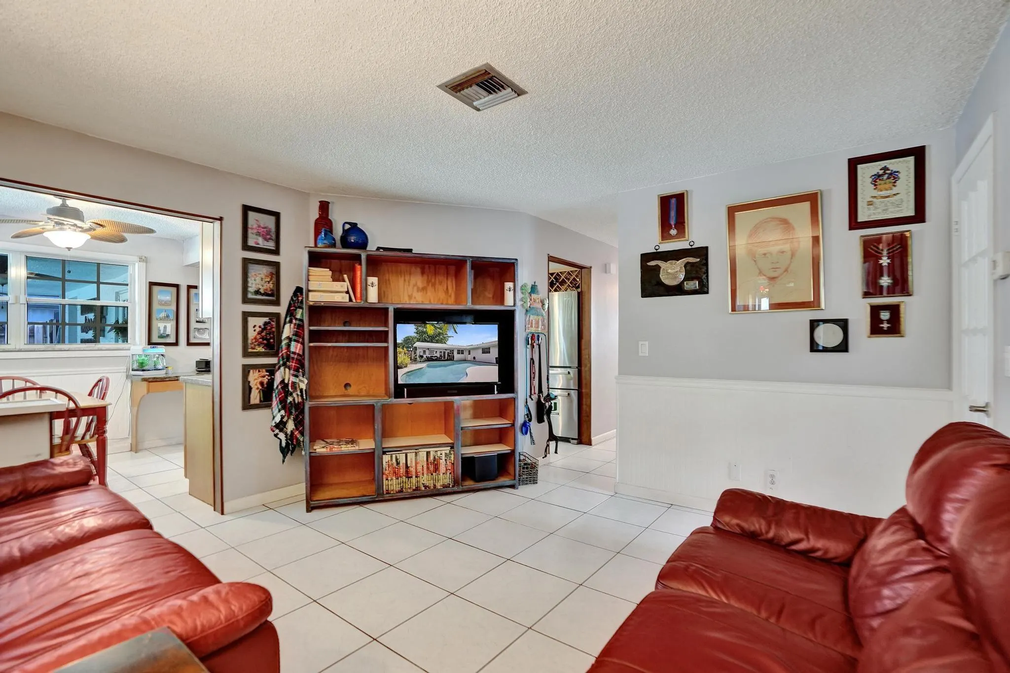 601 NW 76th Ter