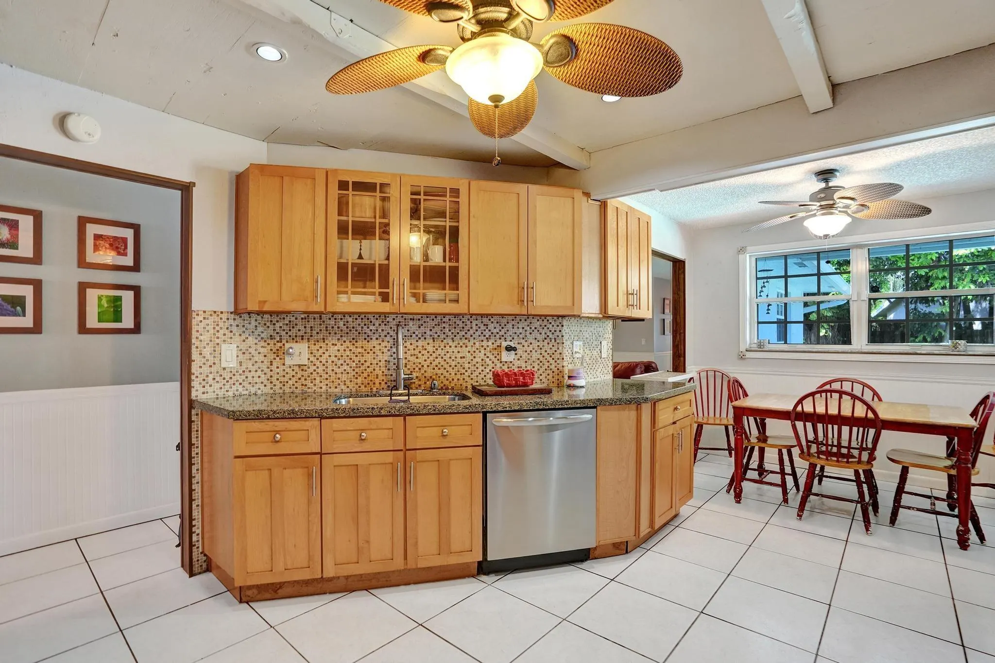 601 NW 76th Ter