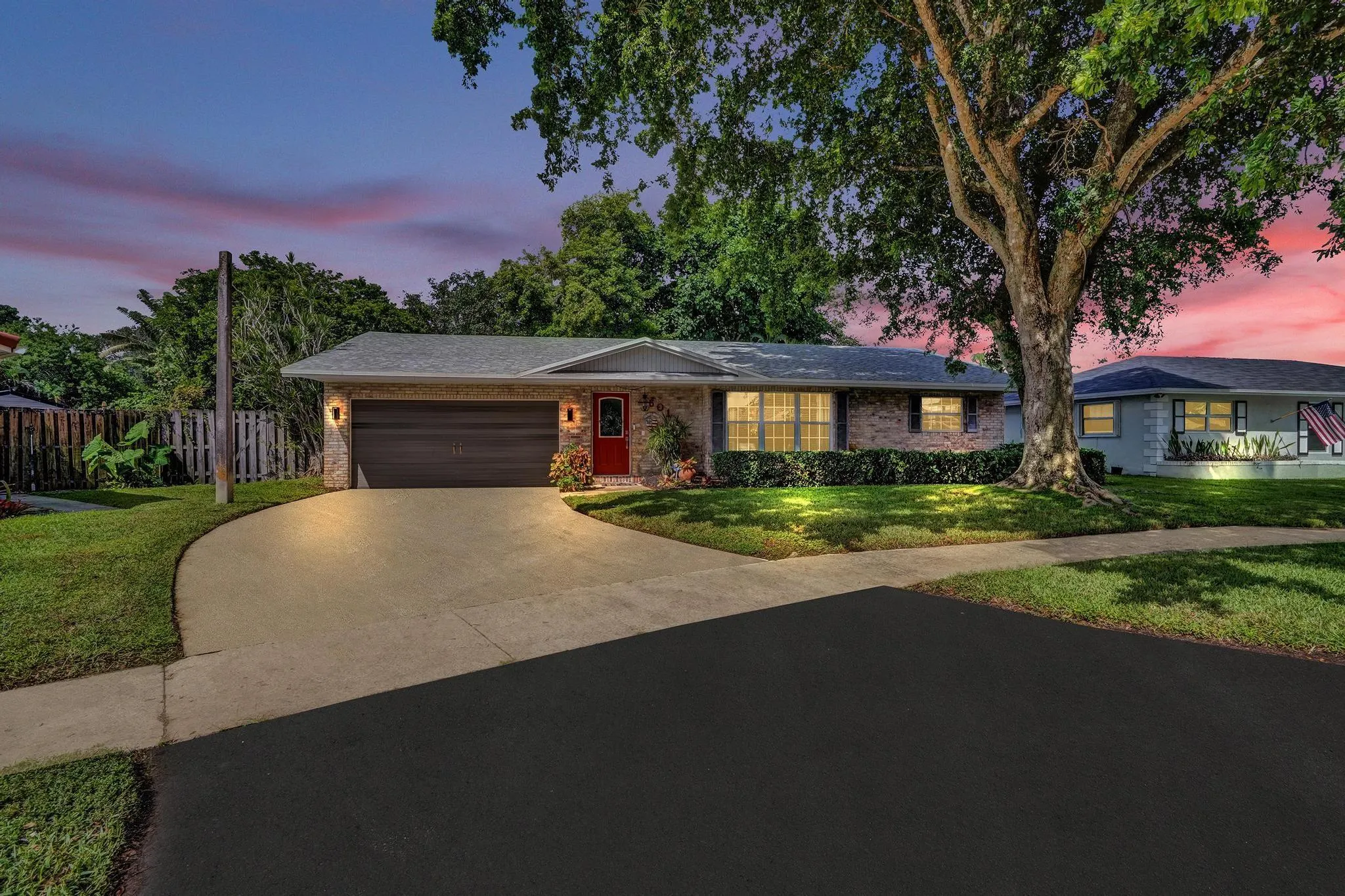 601 NW 76th Ter