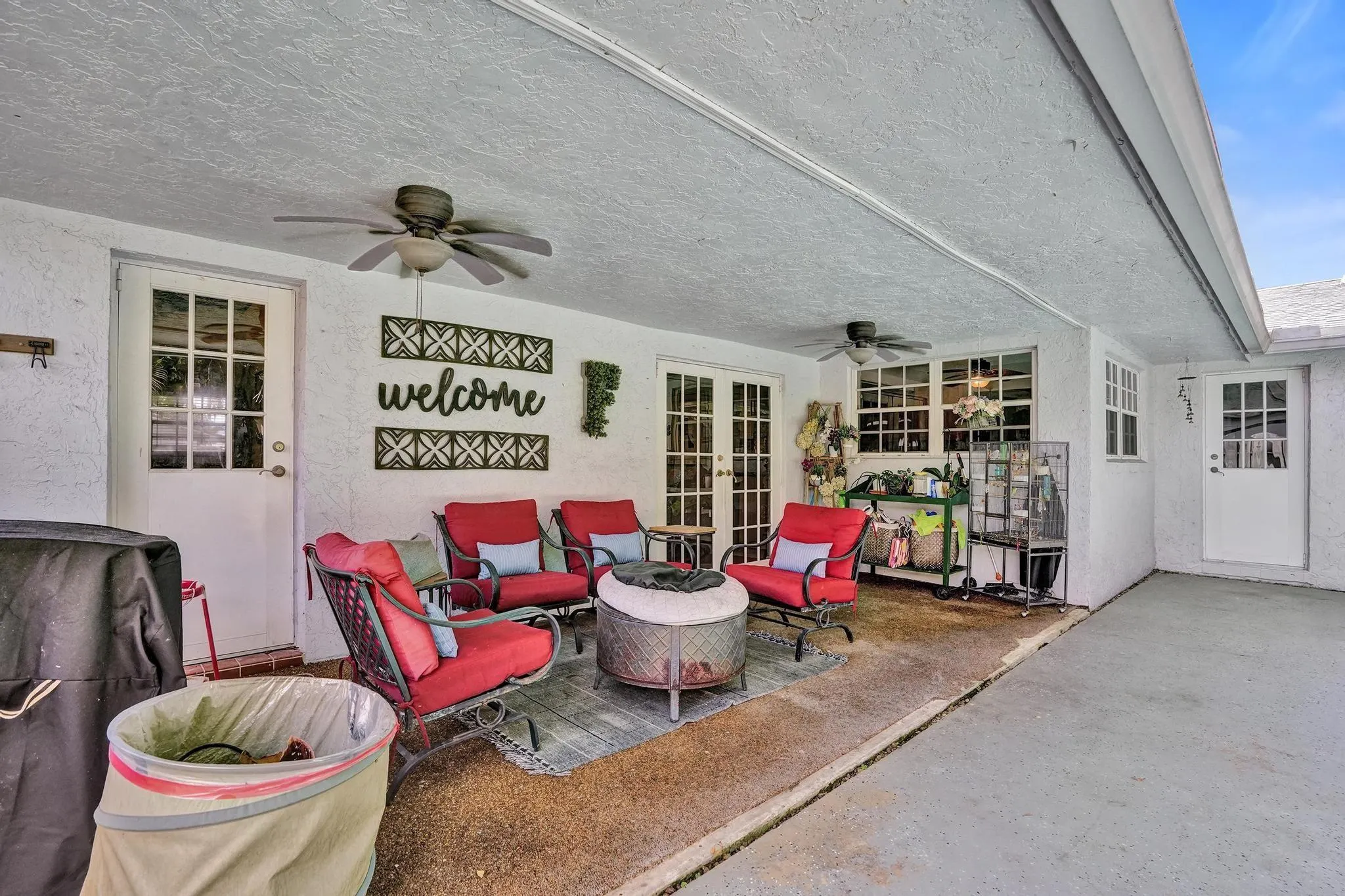 601 NW 76th Ter