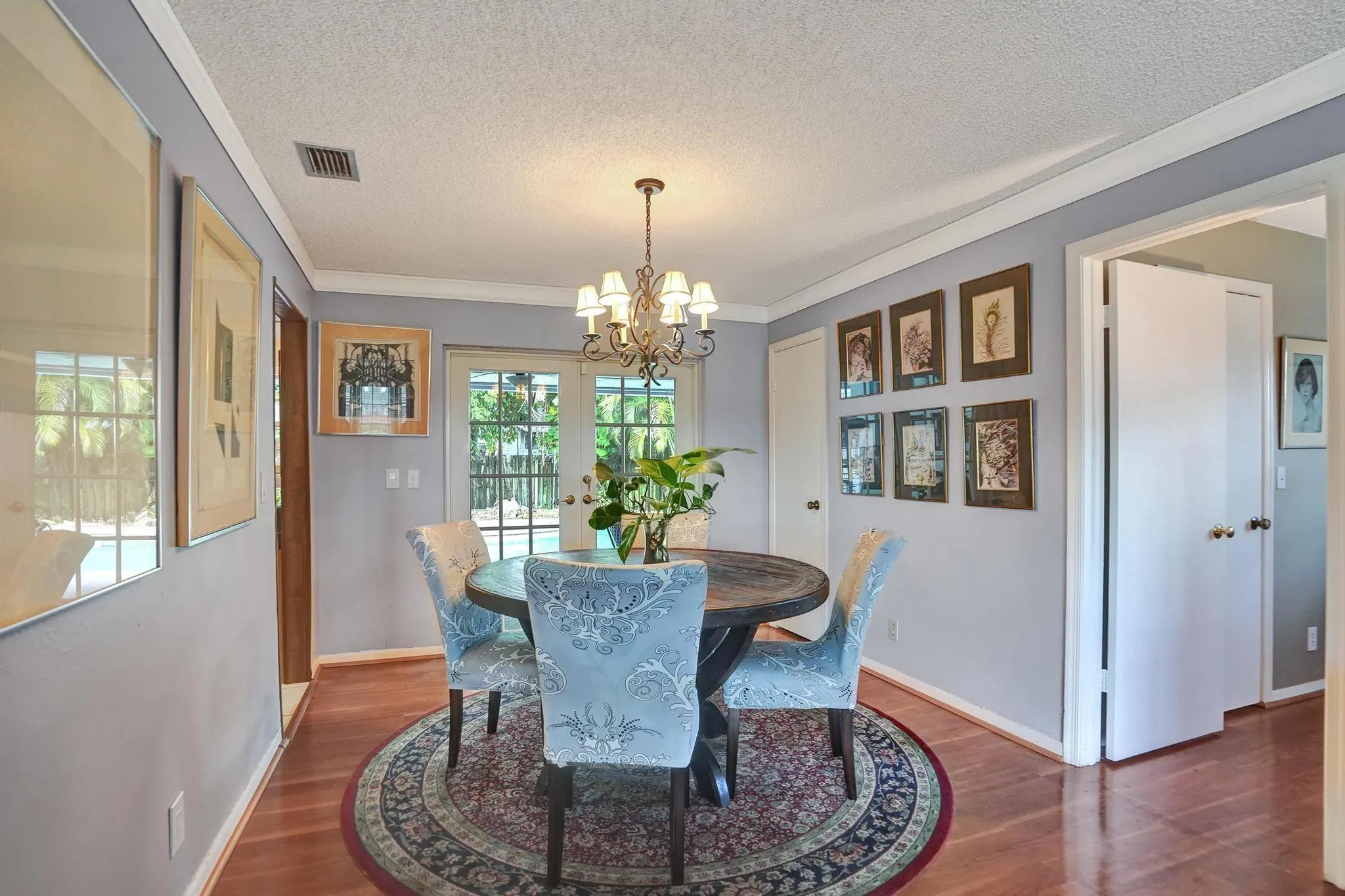 601 NW 76th Ter