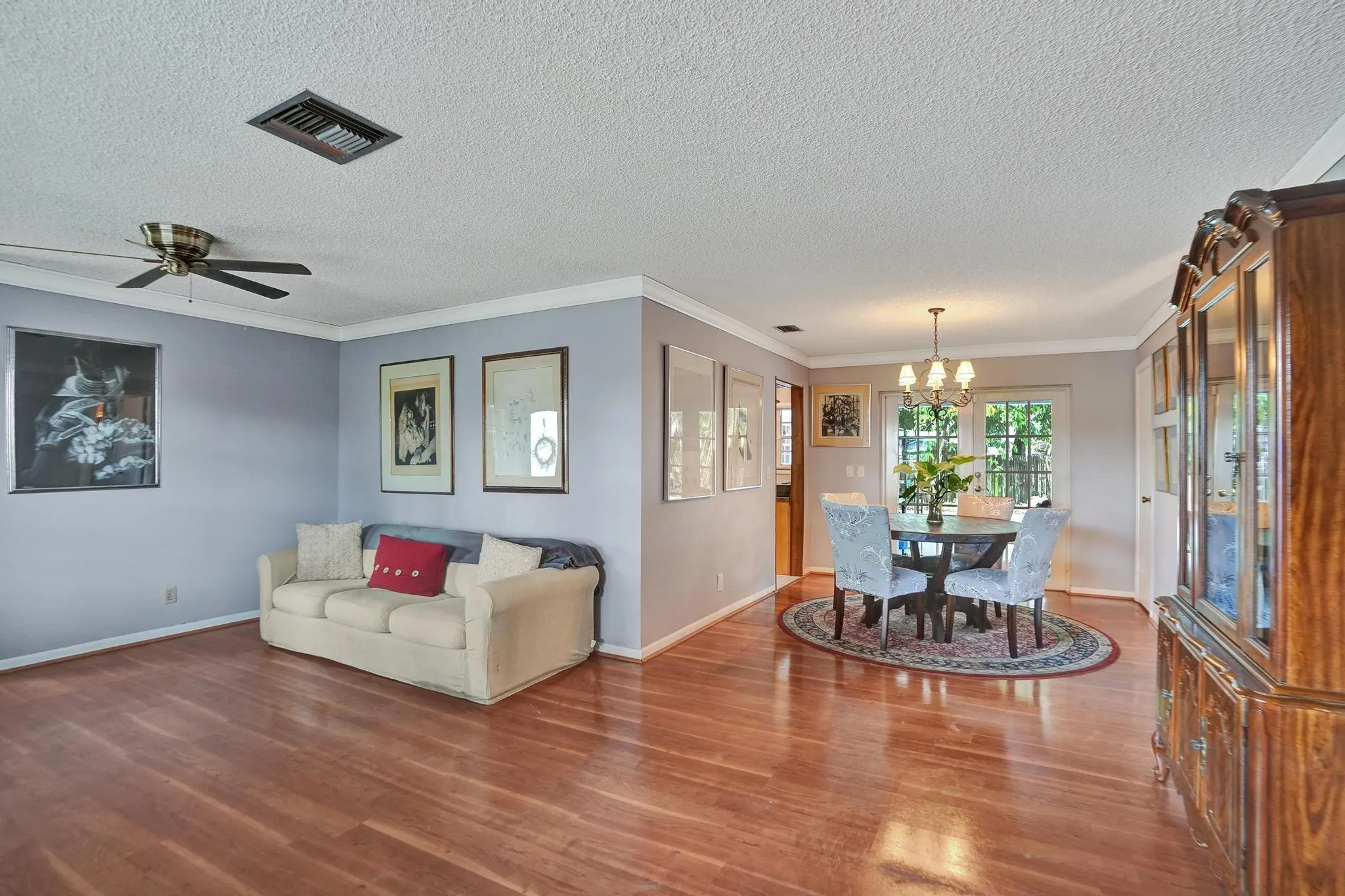 601 NW 76th Ter